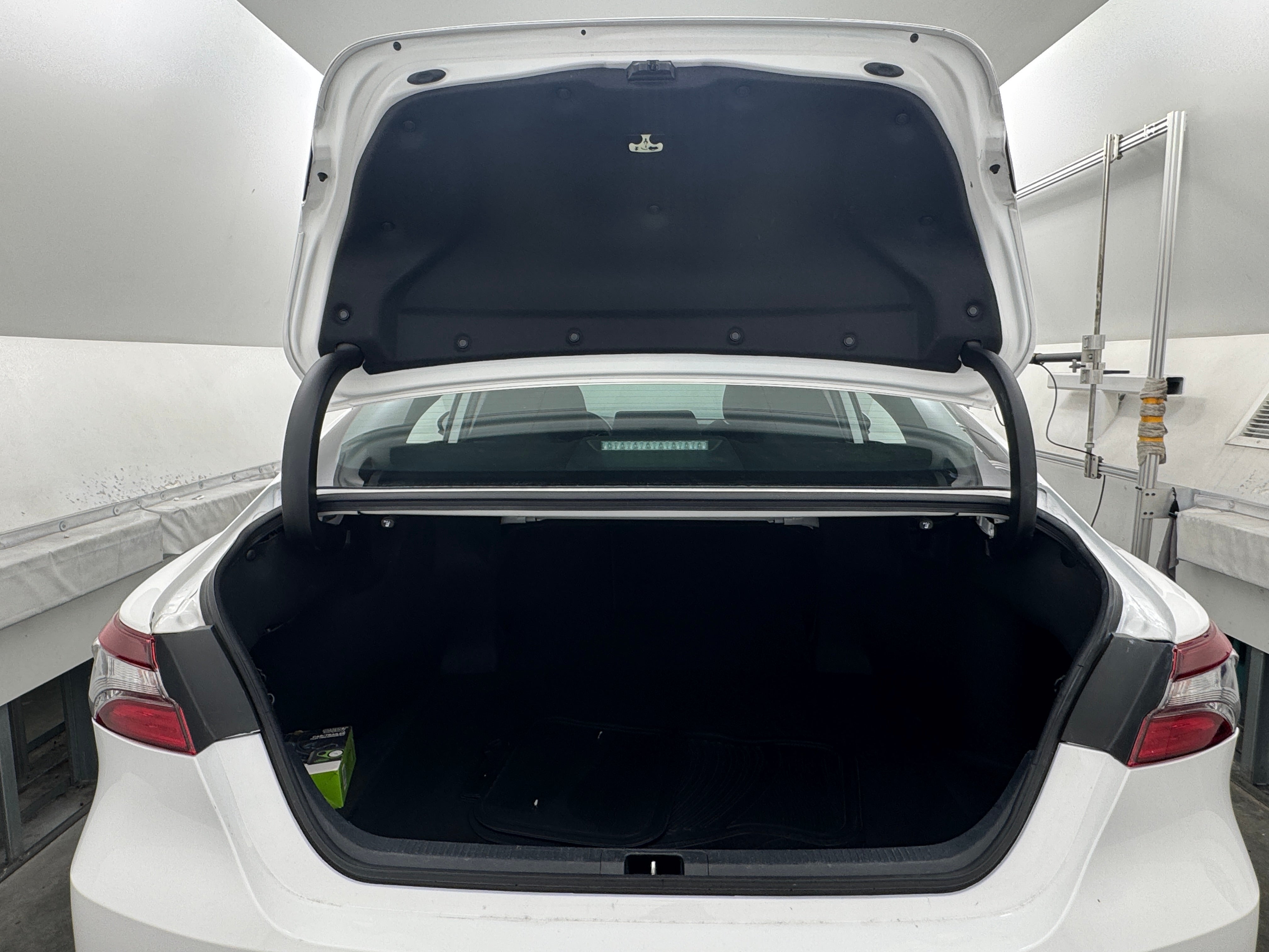 2022 Toyota Camry LE 7
