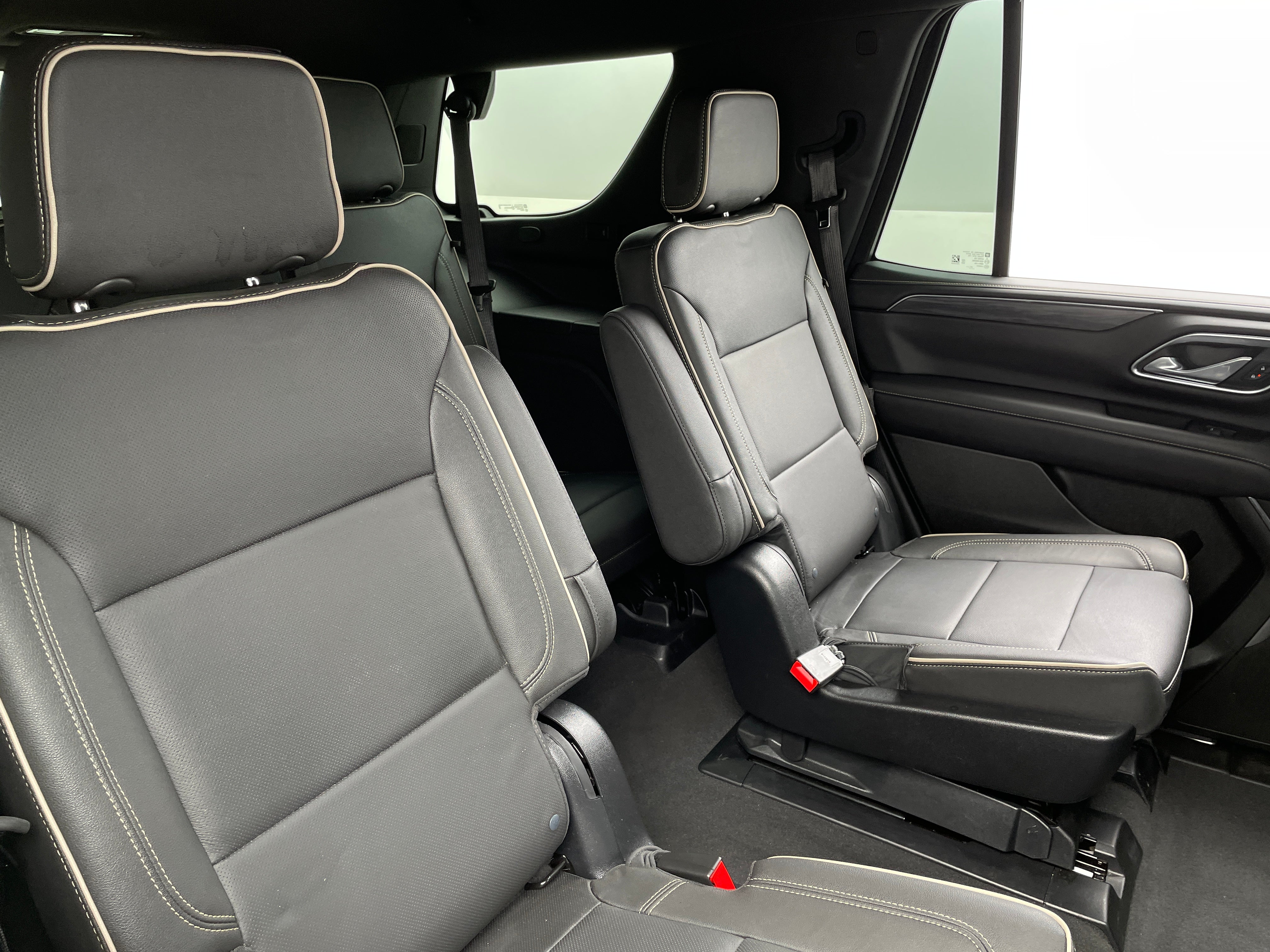 2023 GMC Yukon SLT 5