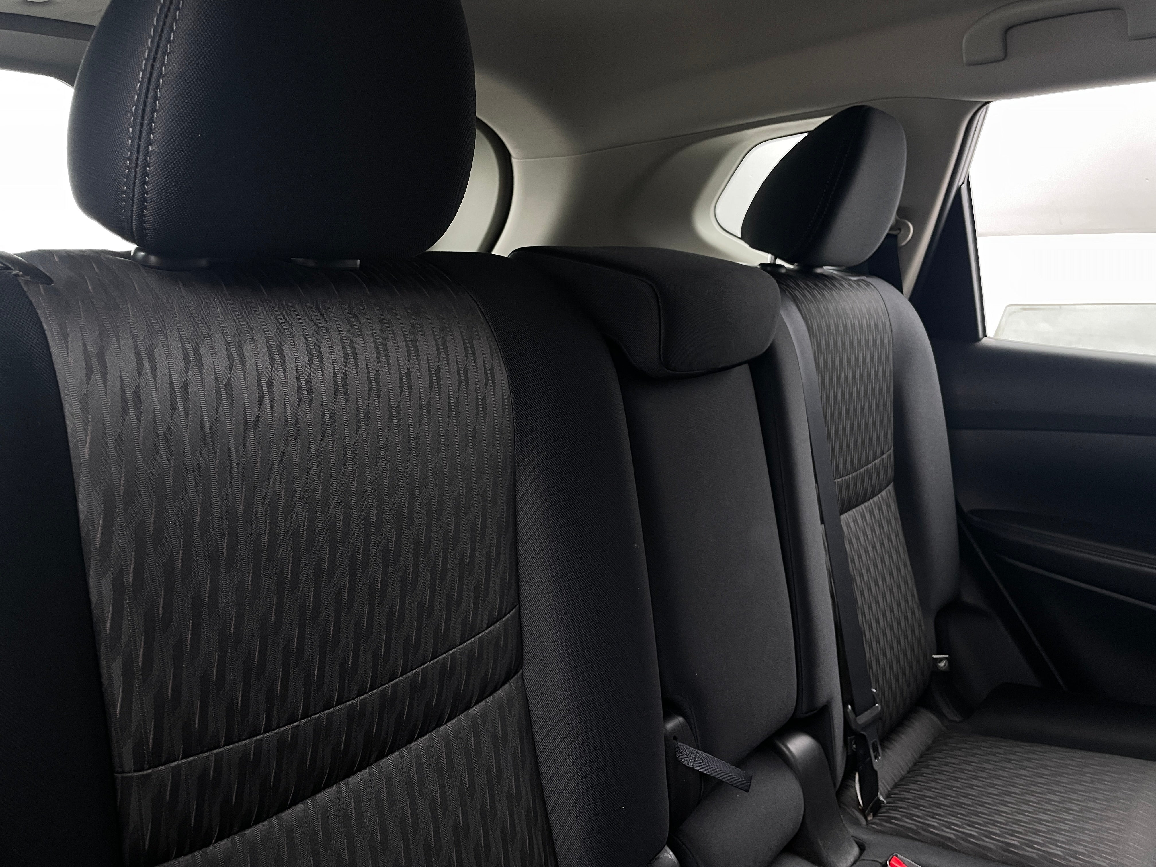 2017 Nissan Rogue S 6