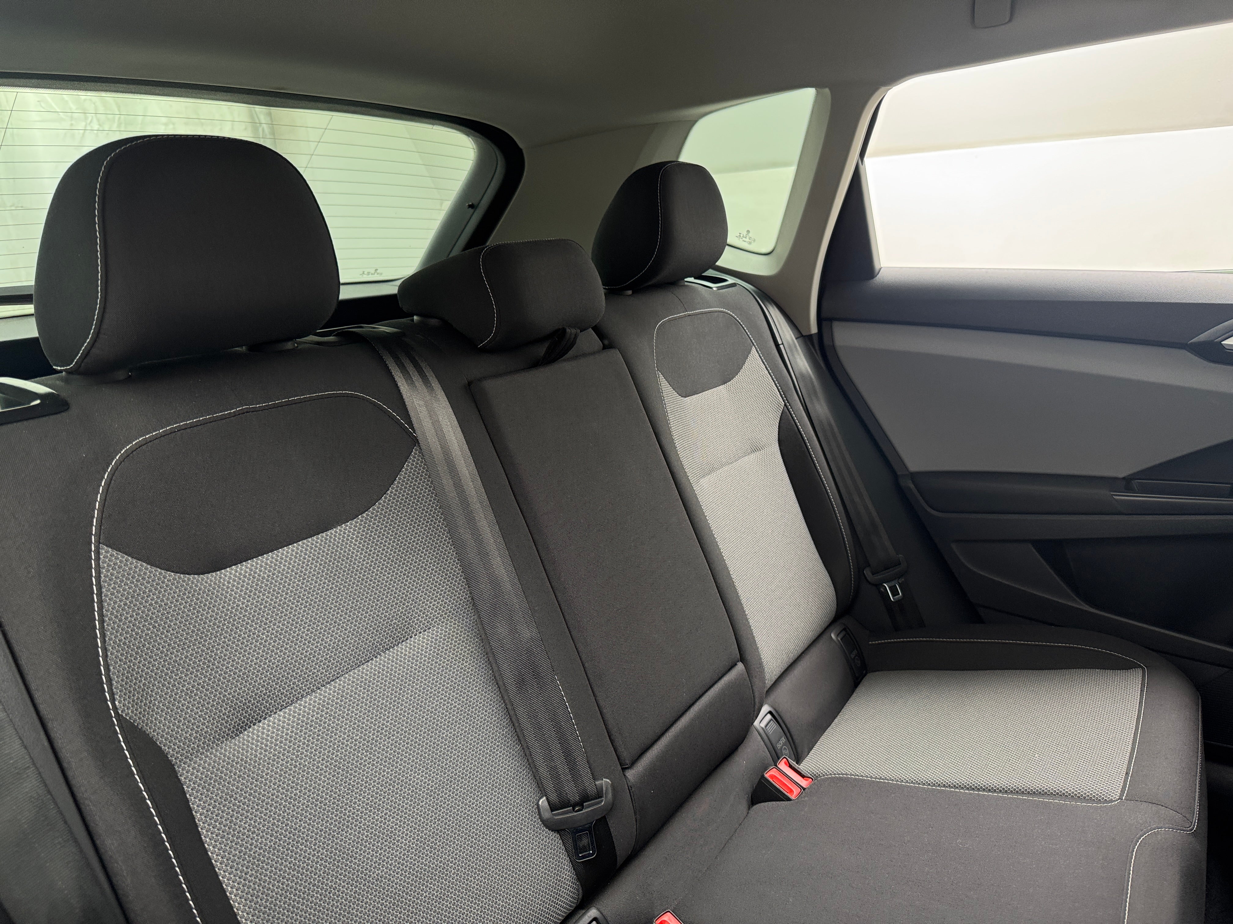 2022 Volkswagen Taos S 6