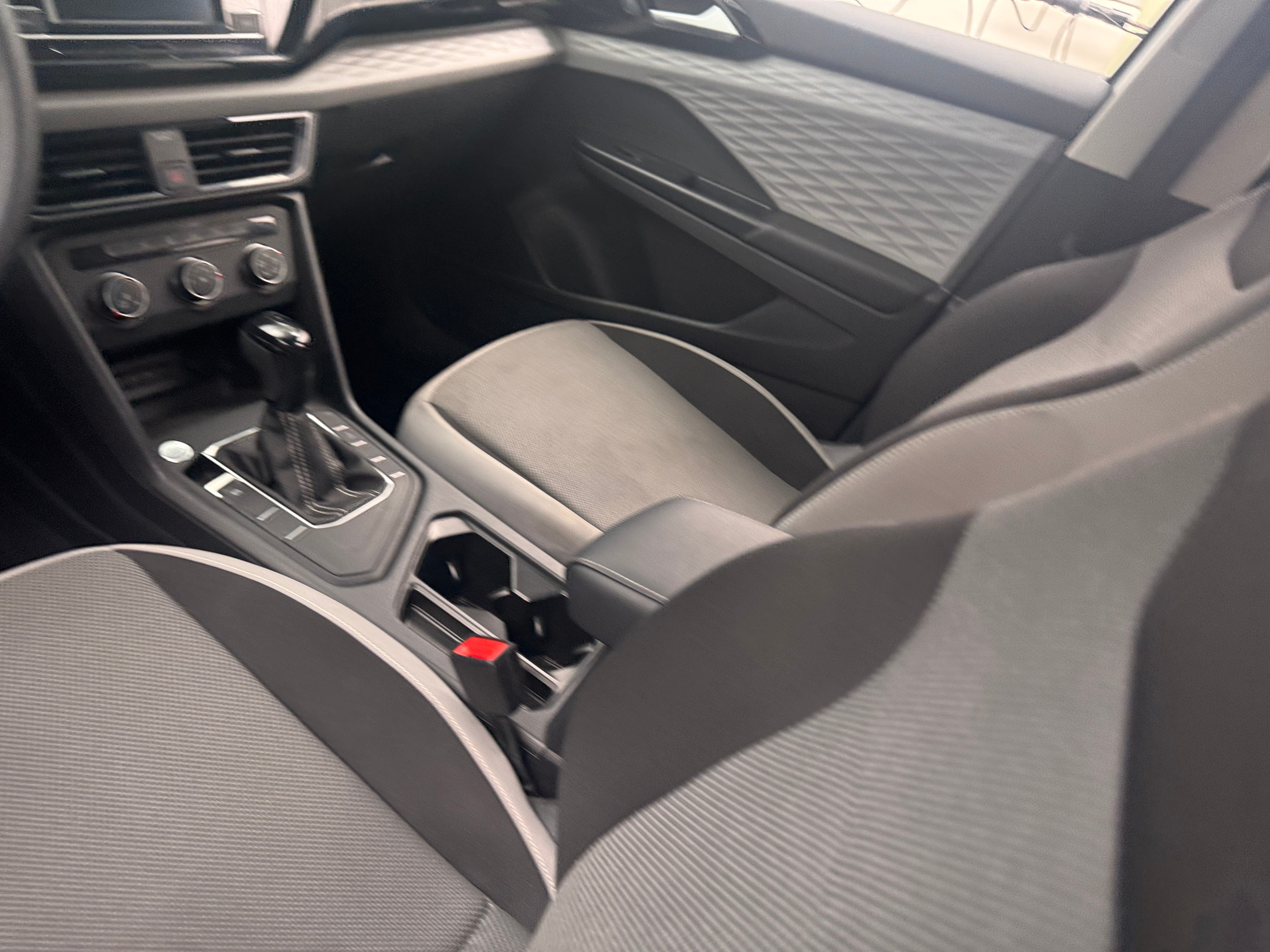 2022 Volkswagen Taos S 5