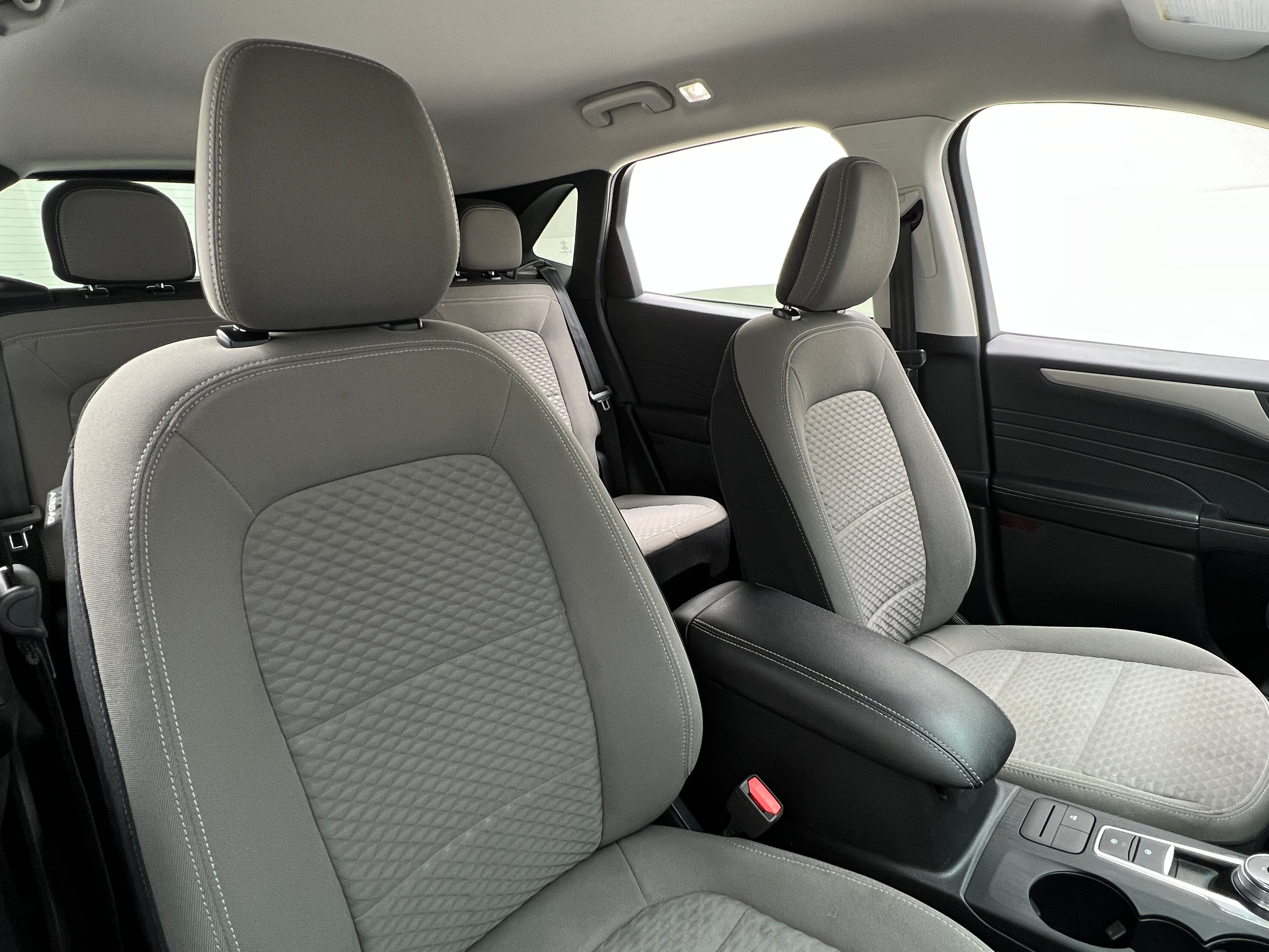 2021 Ford Escape SE Sport Hybrid 2
