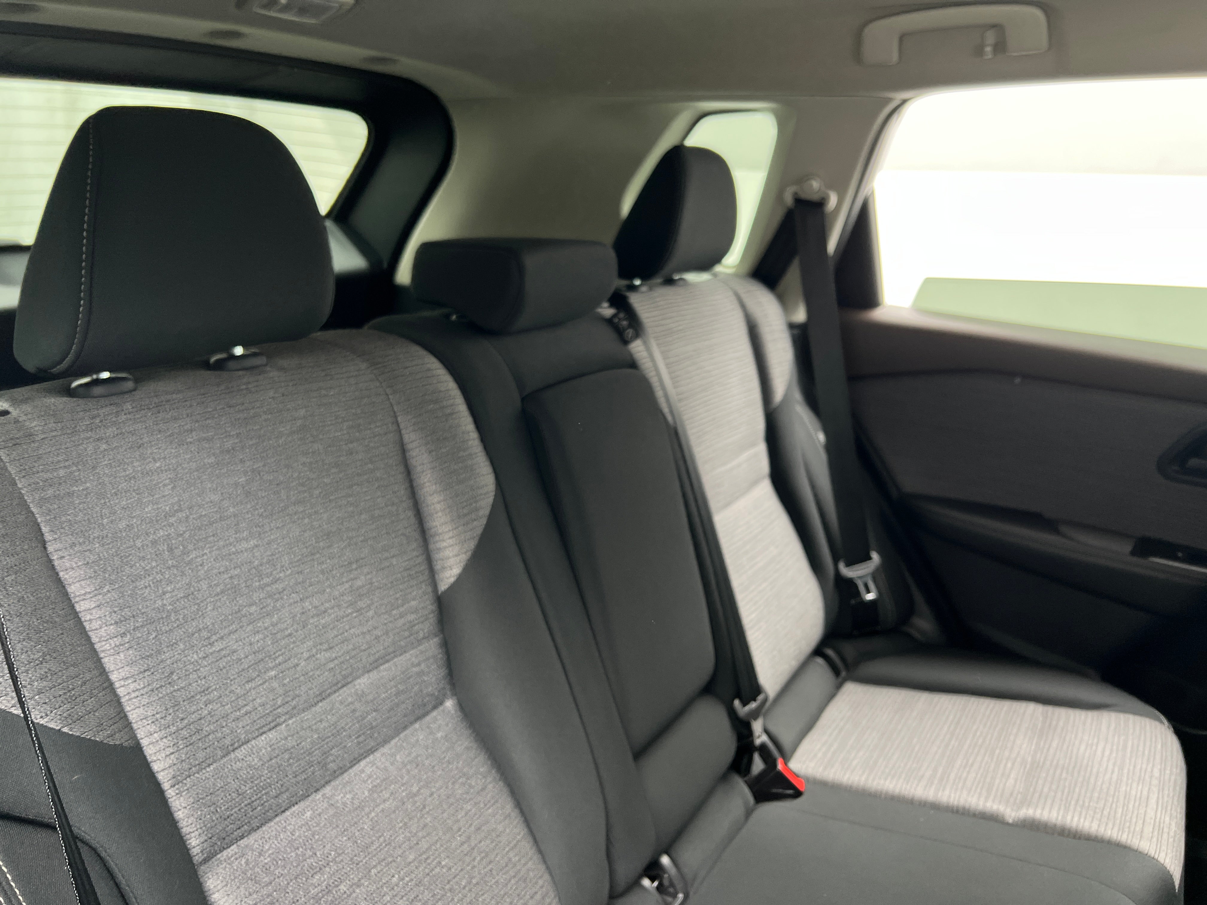 2021 Nissan Rogue S 6