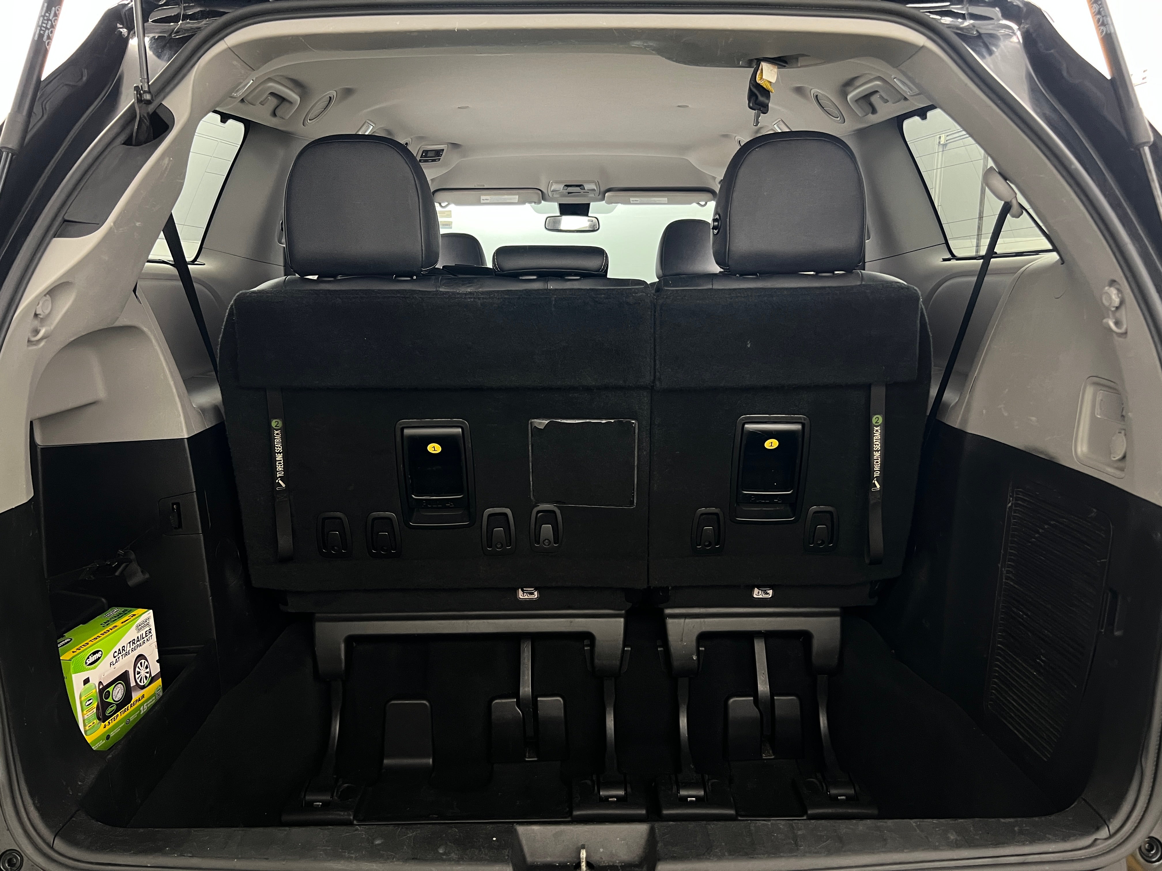 2020 Toyota Sienna SE 6