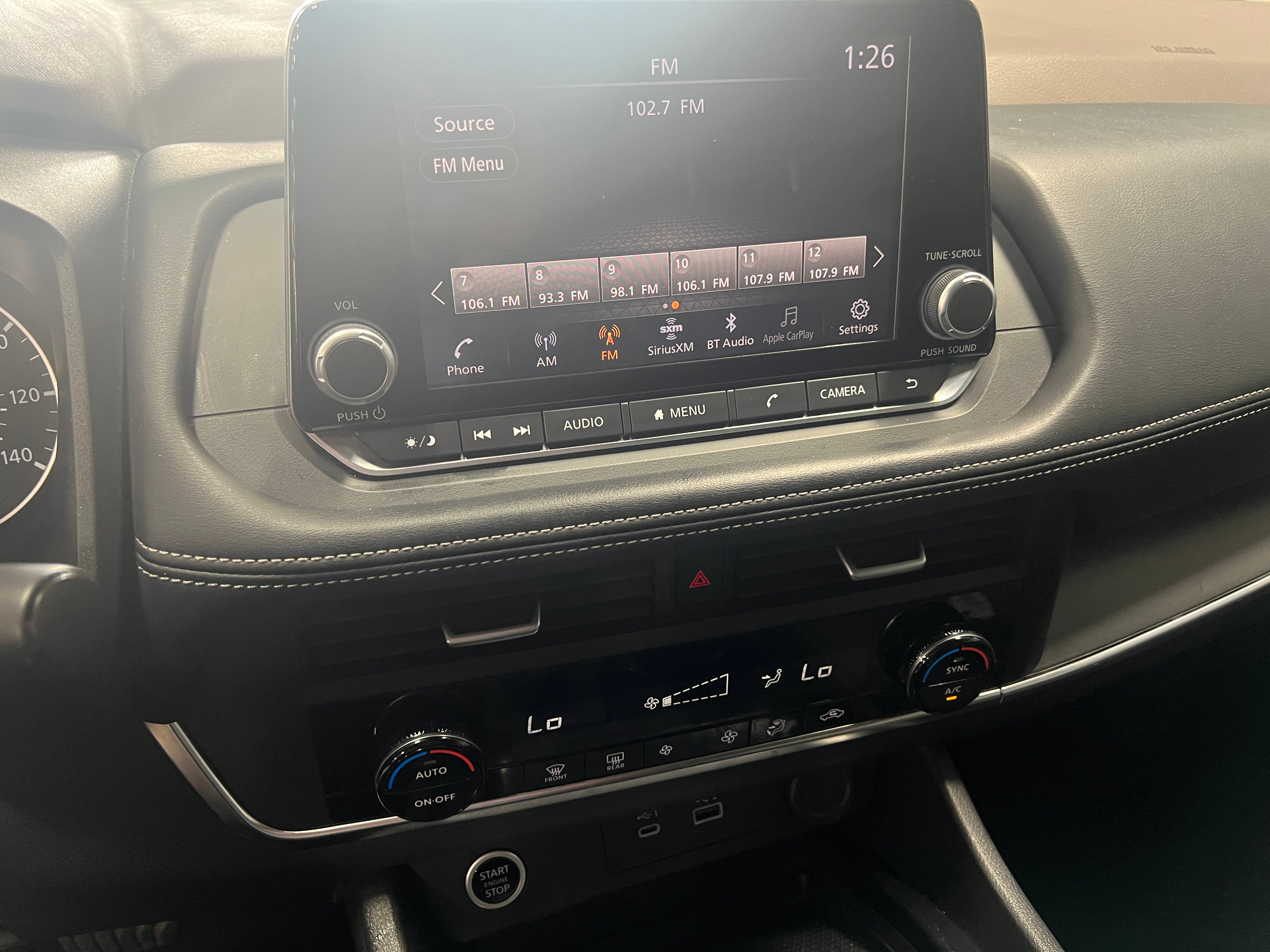 2023 Nissan Rogue SV 4