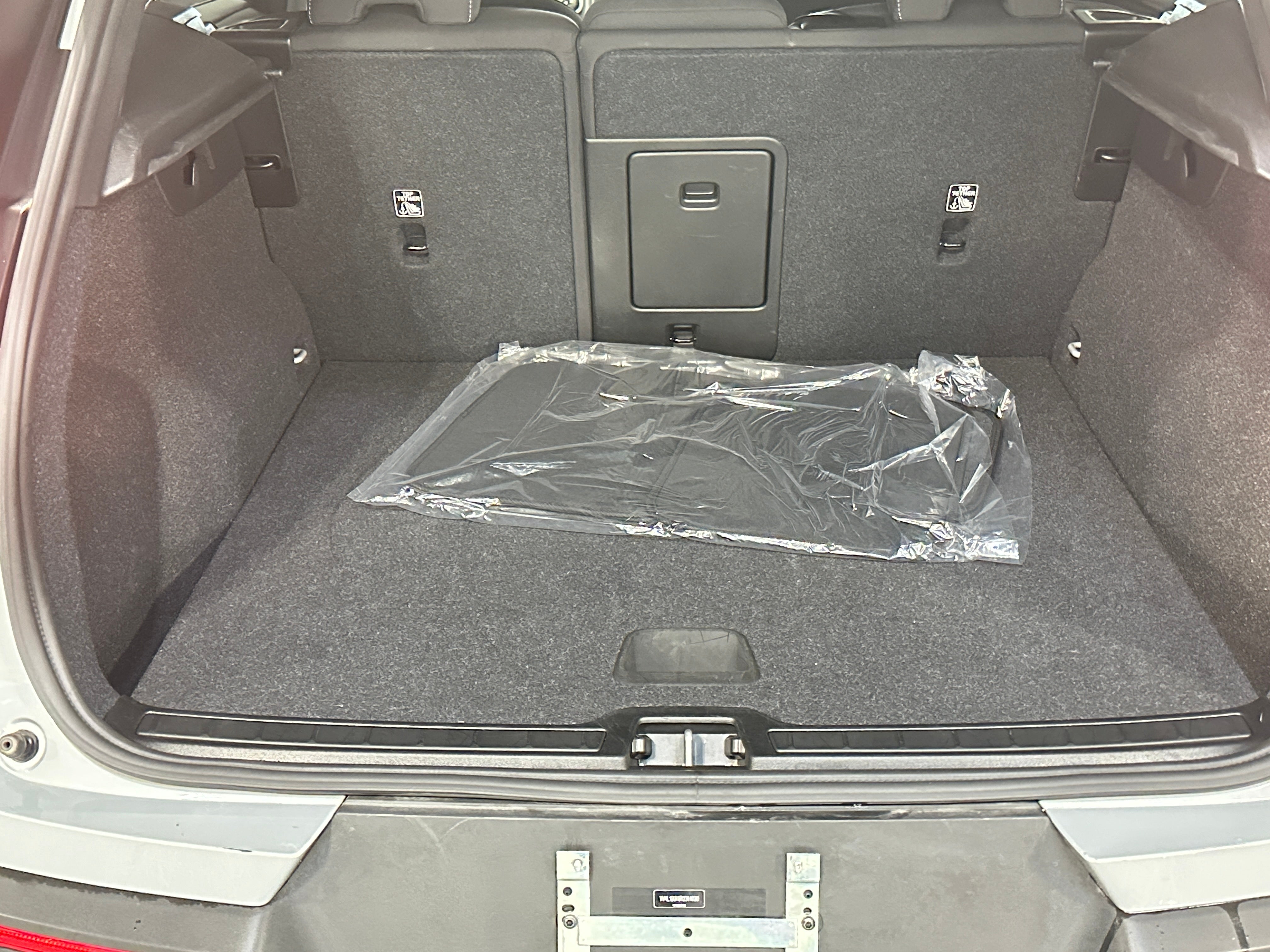 2024 Volvo XC40 B5 Core 7