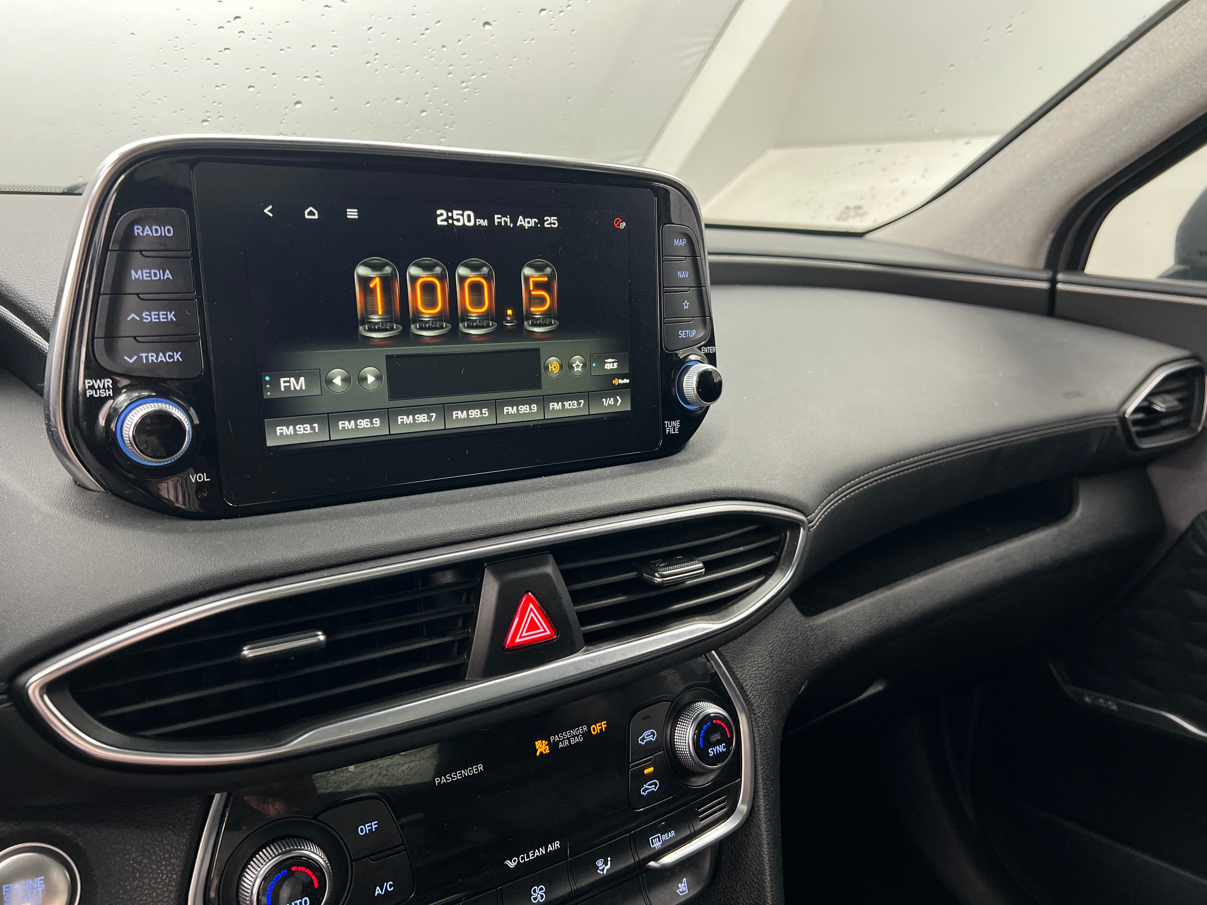 2019 Hyundai Santa Fe Ultimate 3