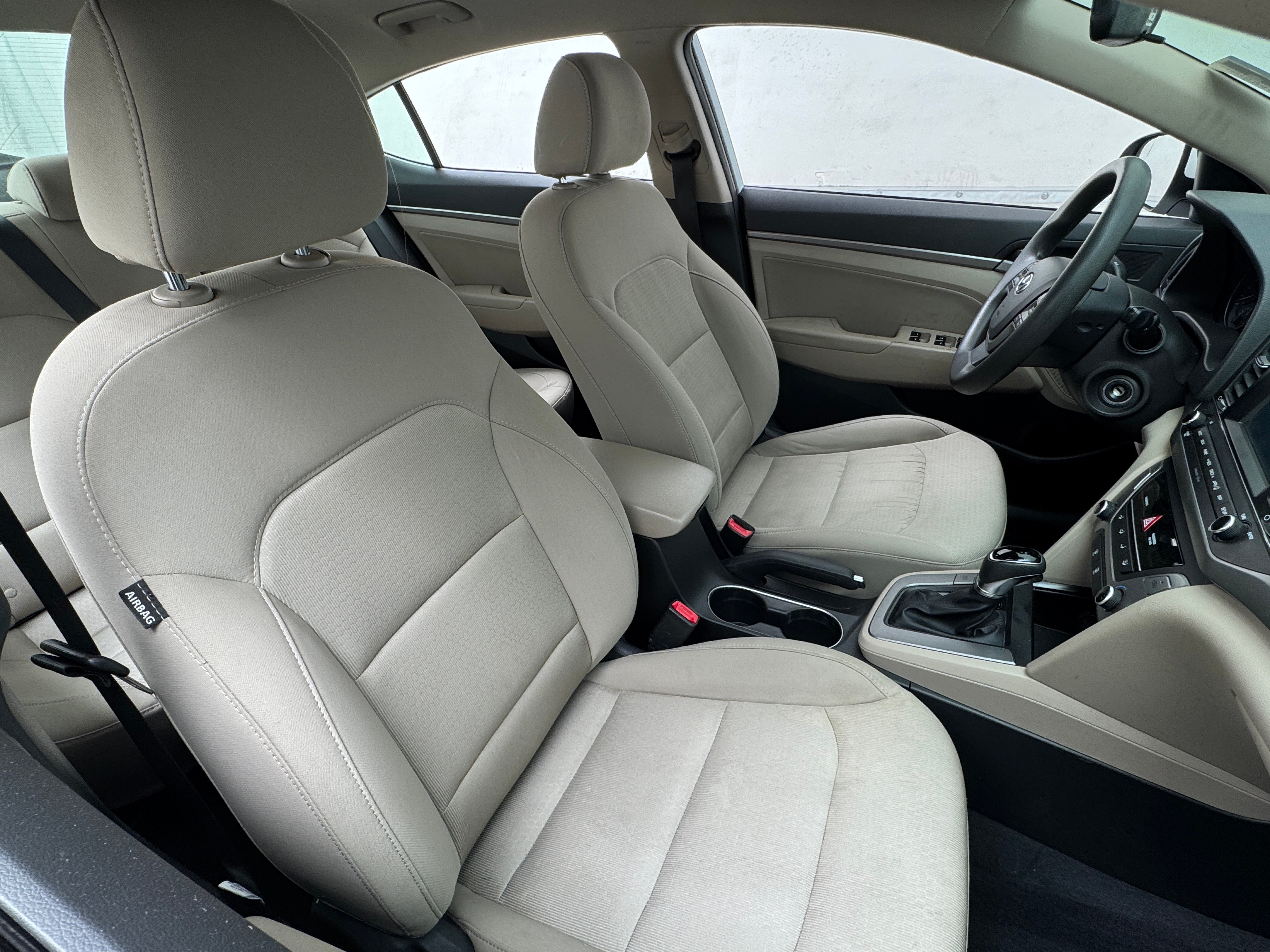 2017 Hyundai Elantra SE 2