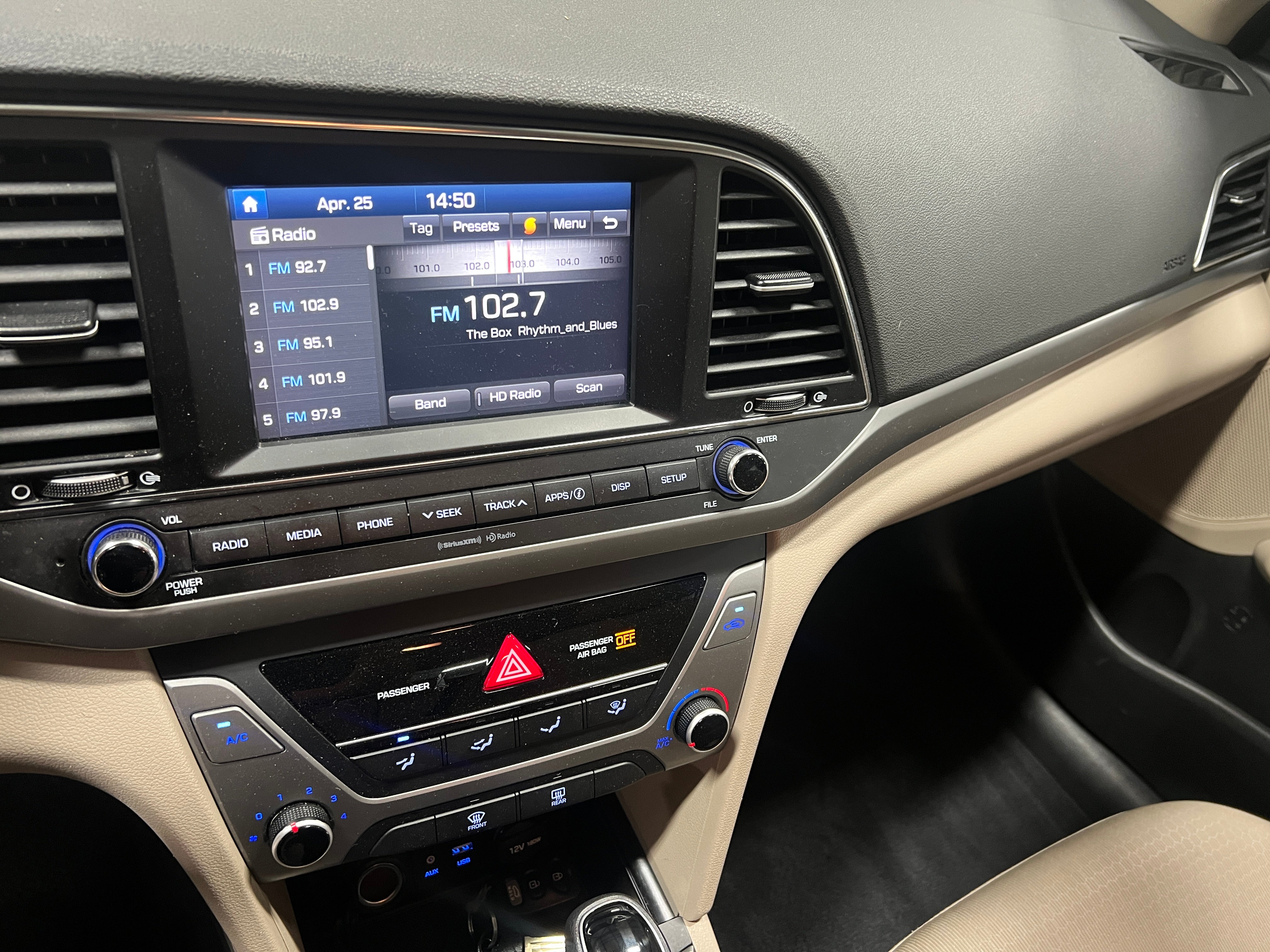 2017 Hyundai Elantra SE 4