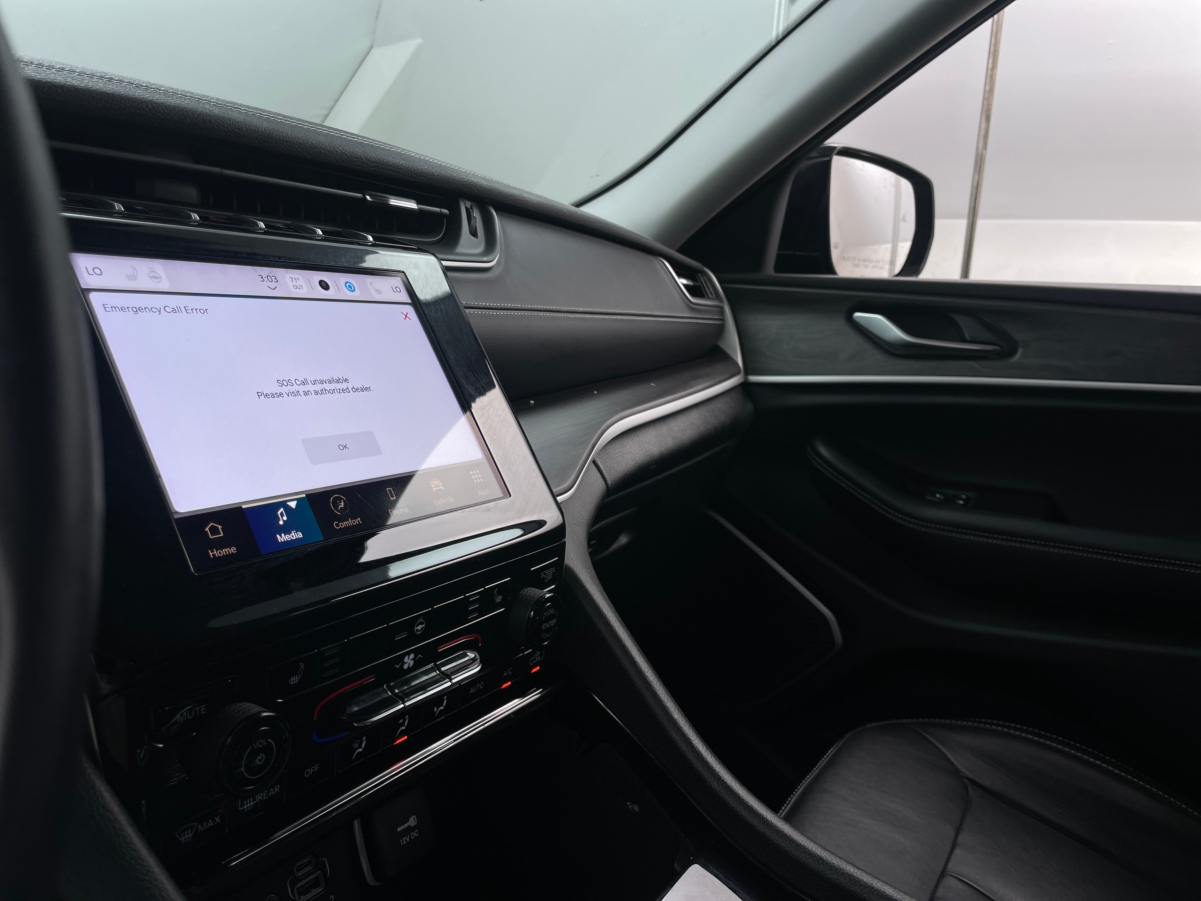 2021 Jeep Grand Cherokee L Limited Edition 3