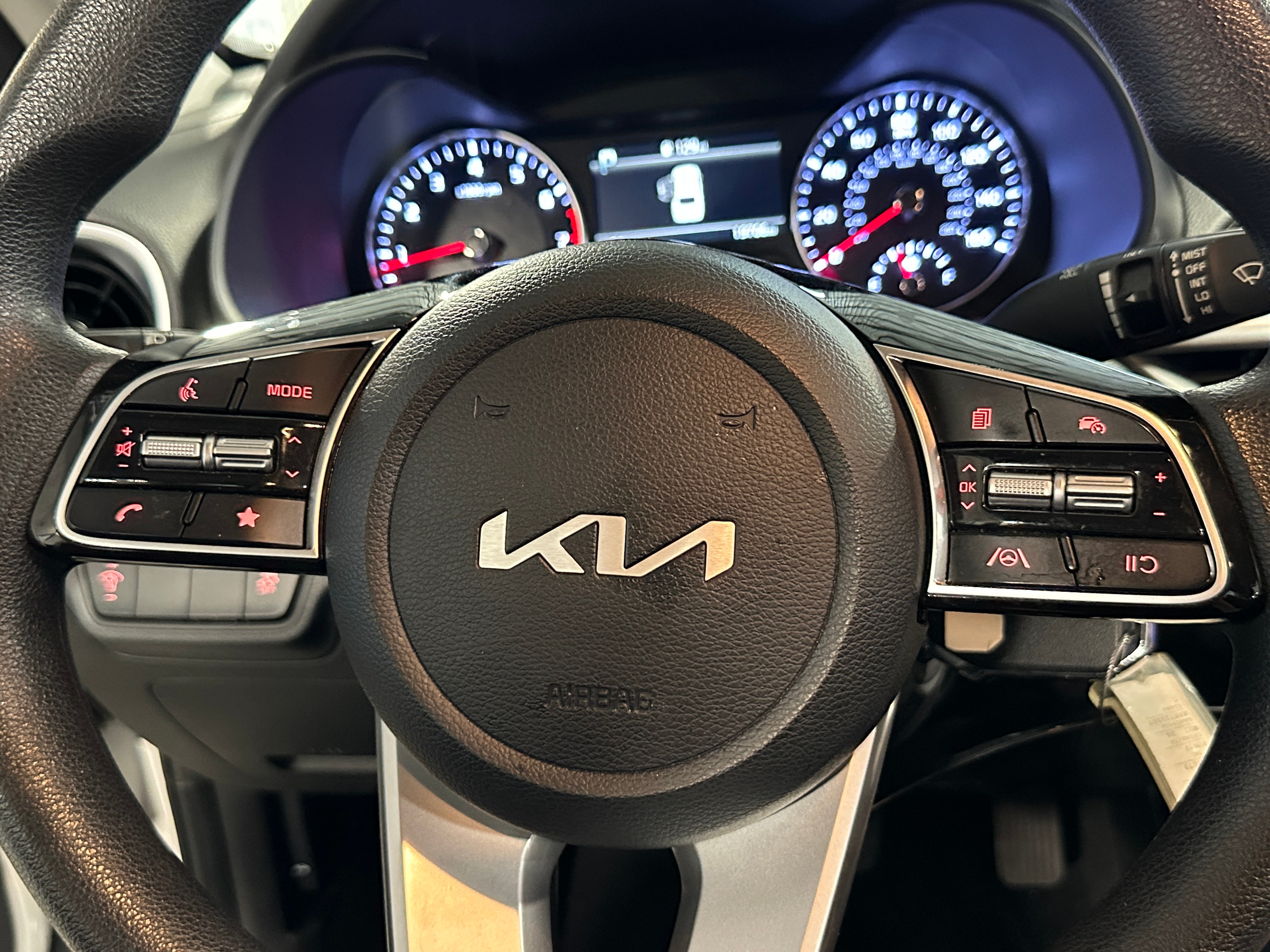 2024 Kia Forte LXS 5
