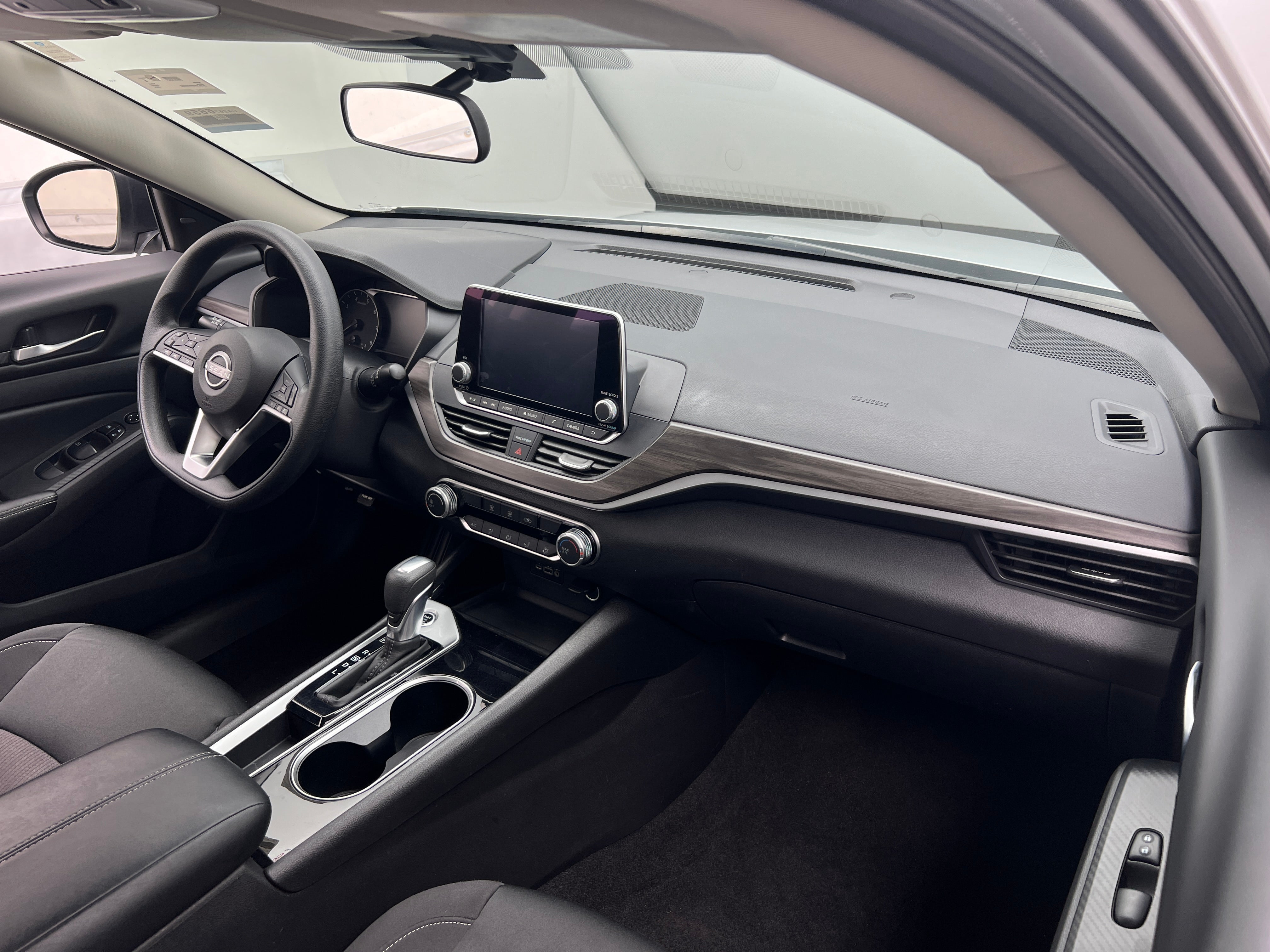 2024 Nissan Altima SV 3