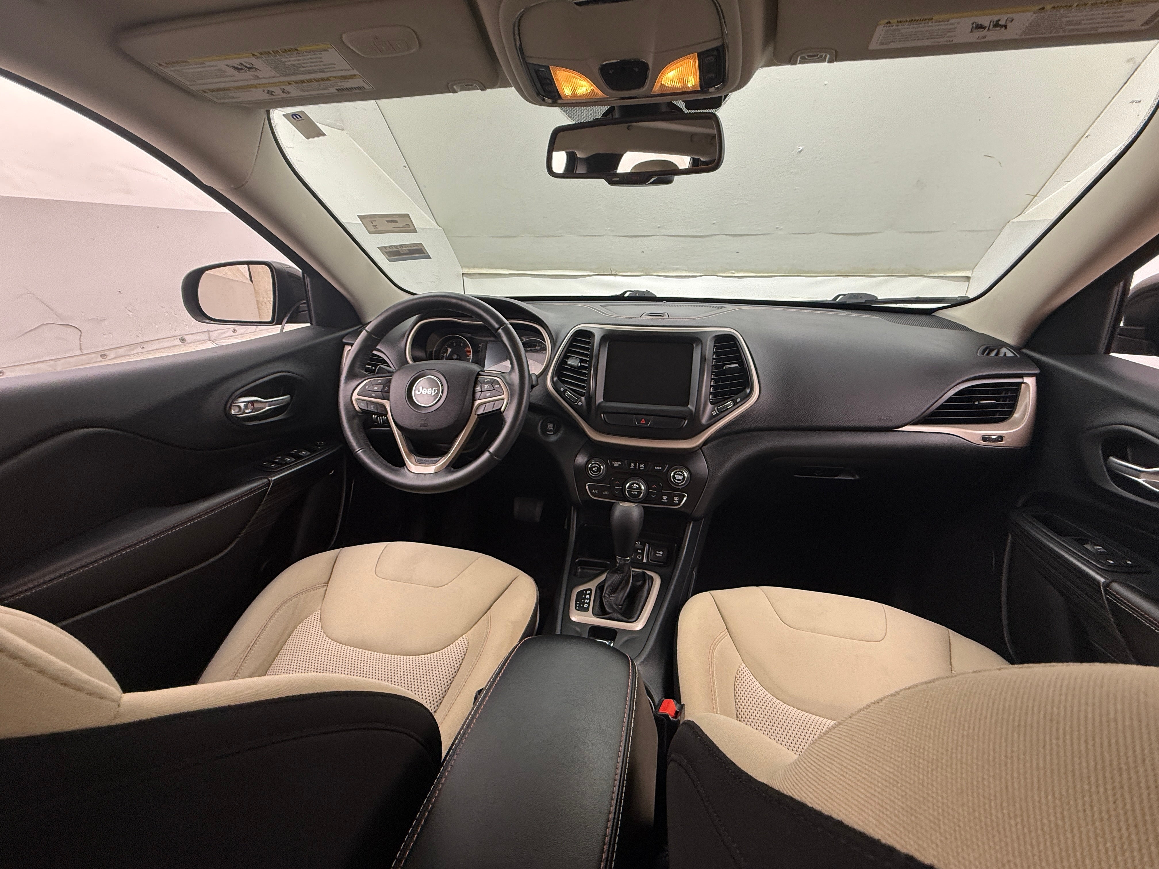 2016 Jeep Cherokee 75th Anniversary Edition 3