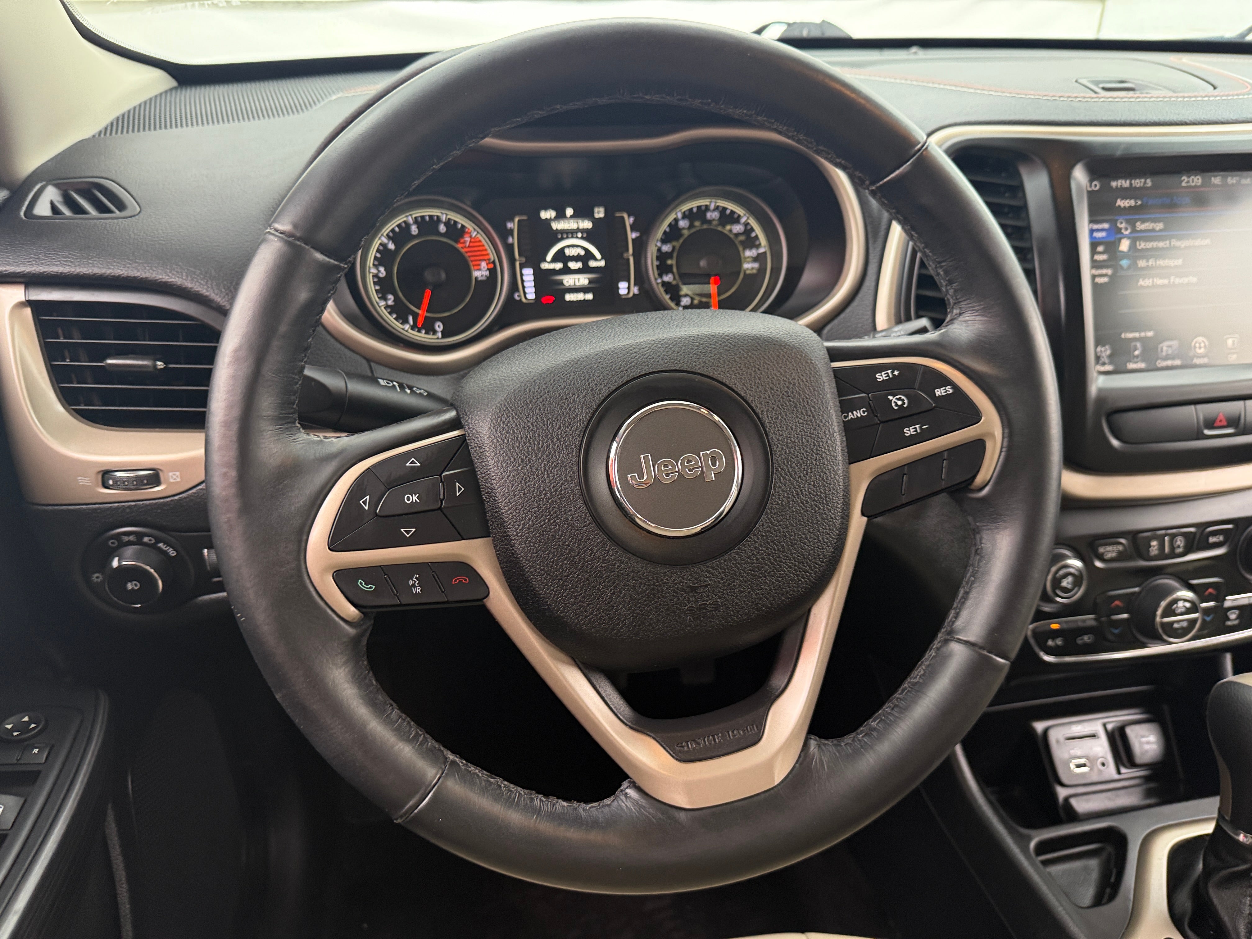 2016 Jeep Cherokee 75th Anniversary Edition 5