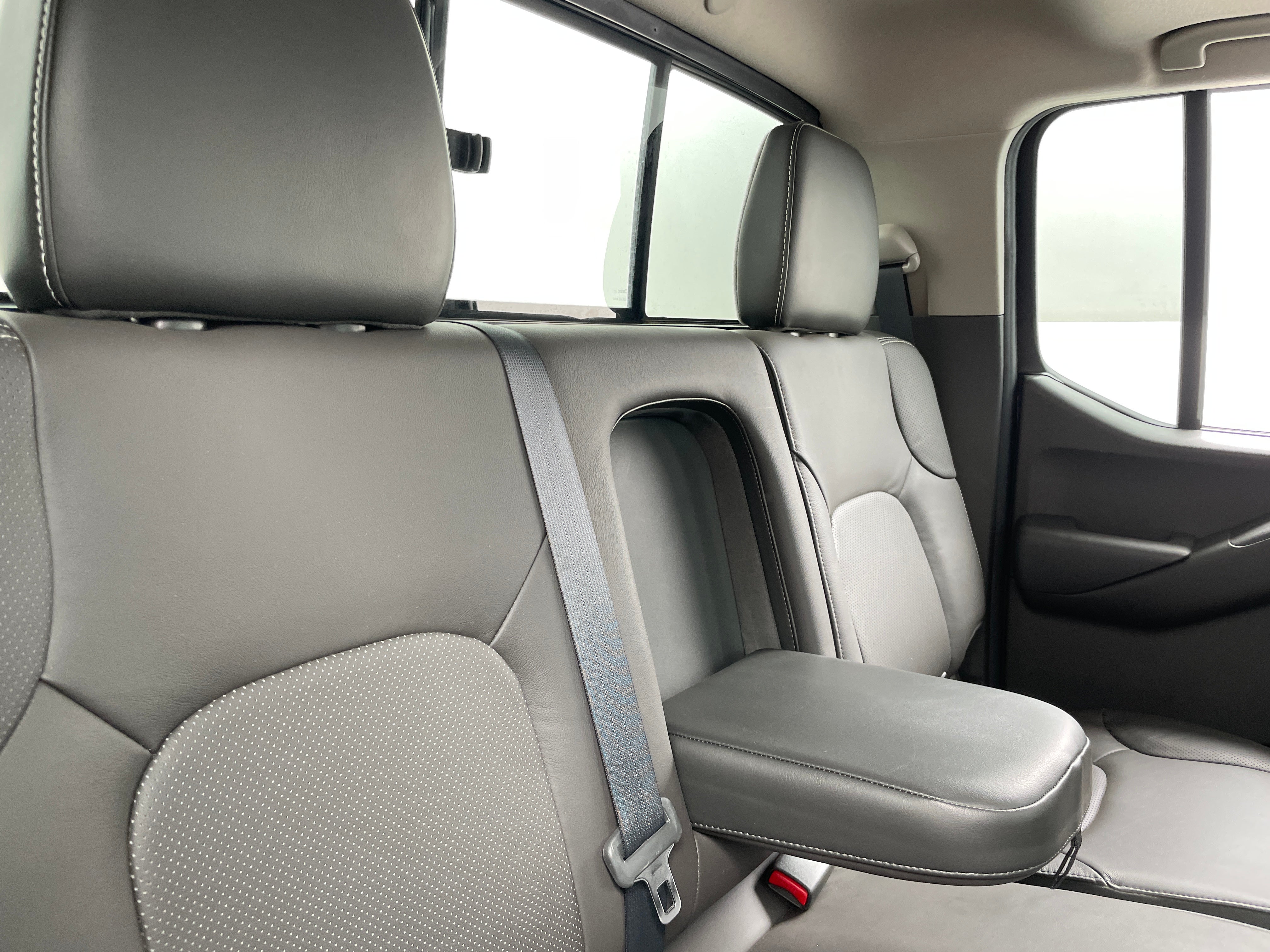 2014 Nissan Frontier PRO-4X 6