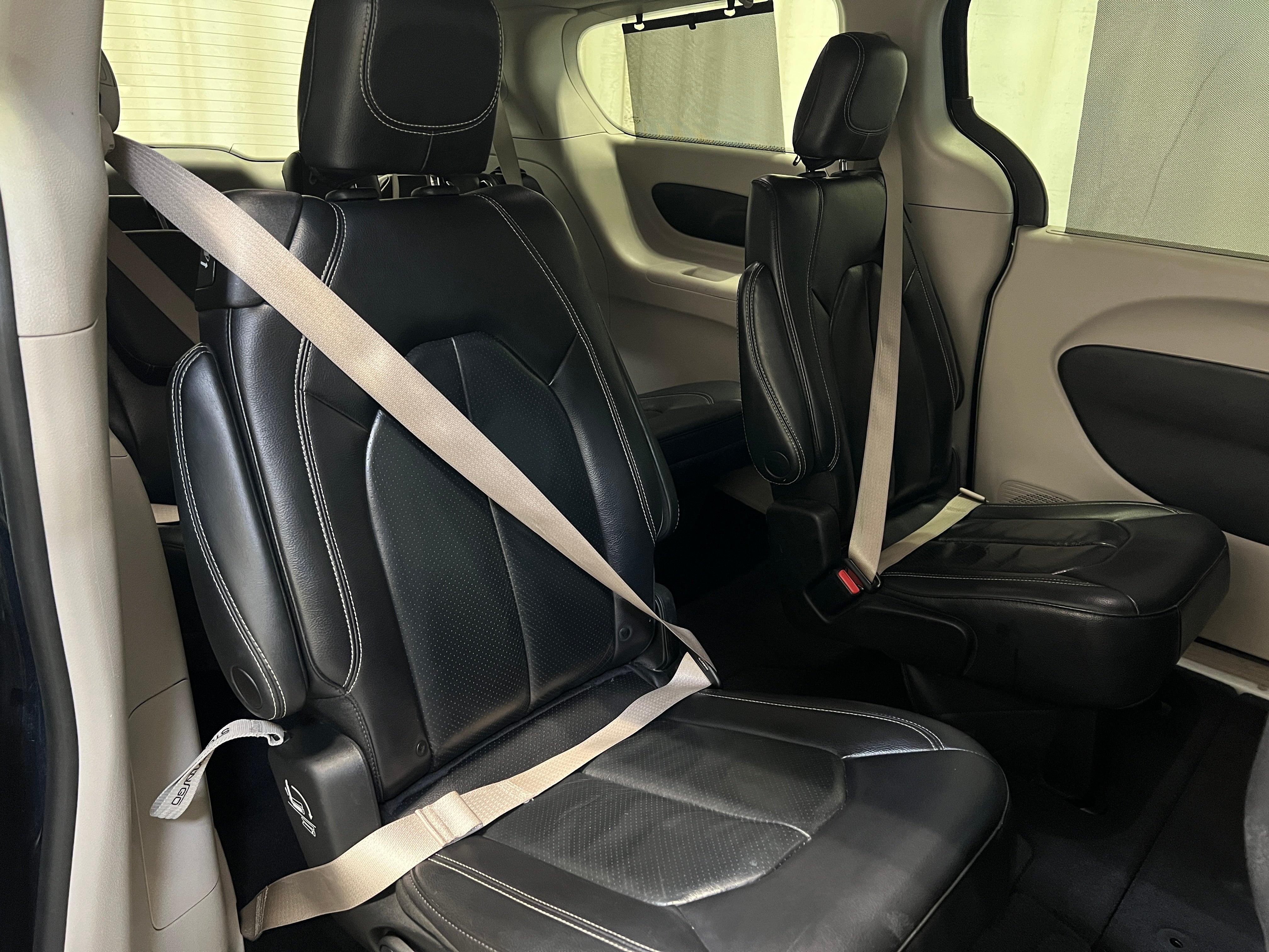 2022 Chrysler Pacifica Touring L 5