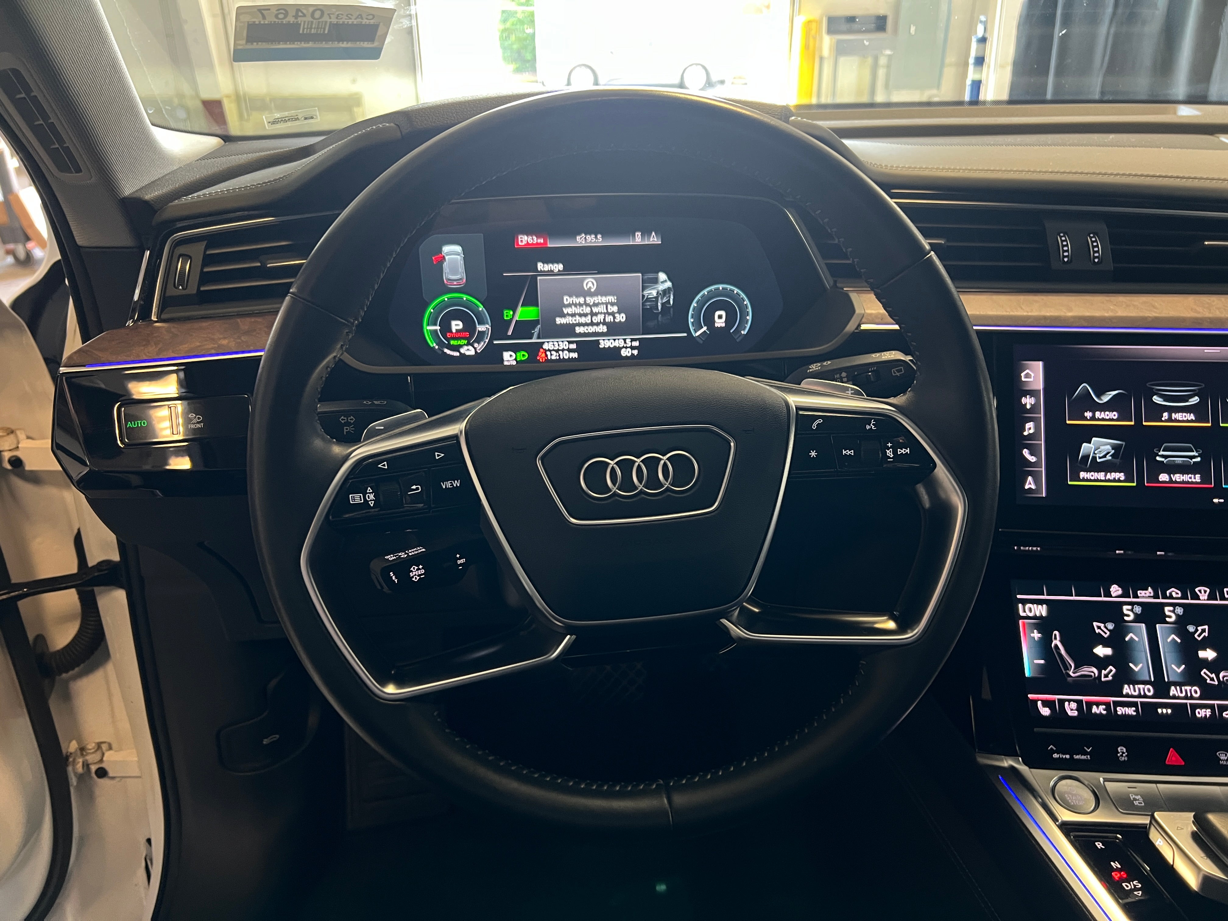 2019 Audi e-tron Prestige 4
