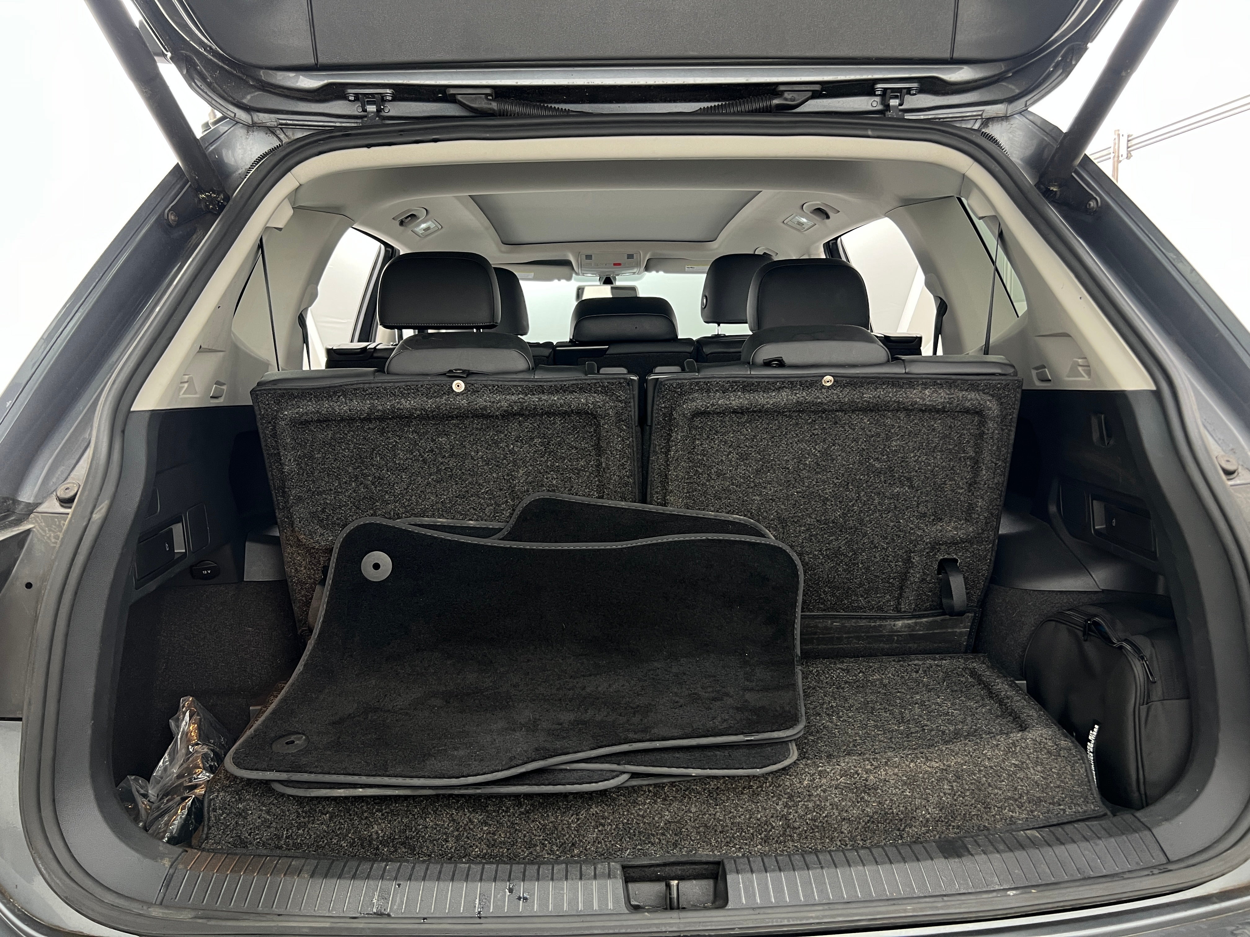 2019 Volkswagen Tiguan SEL 6