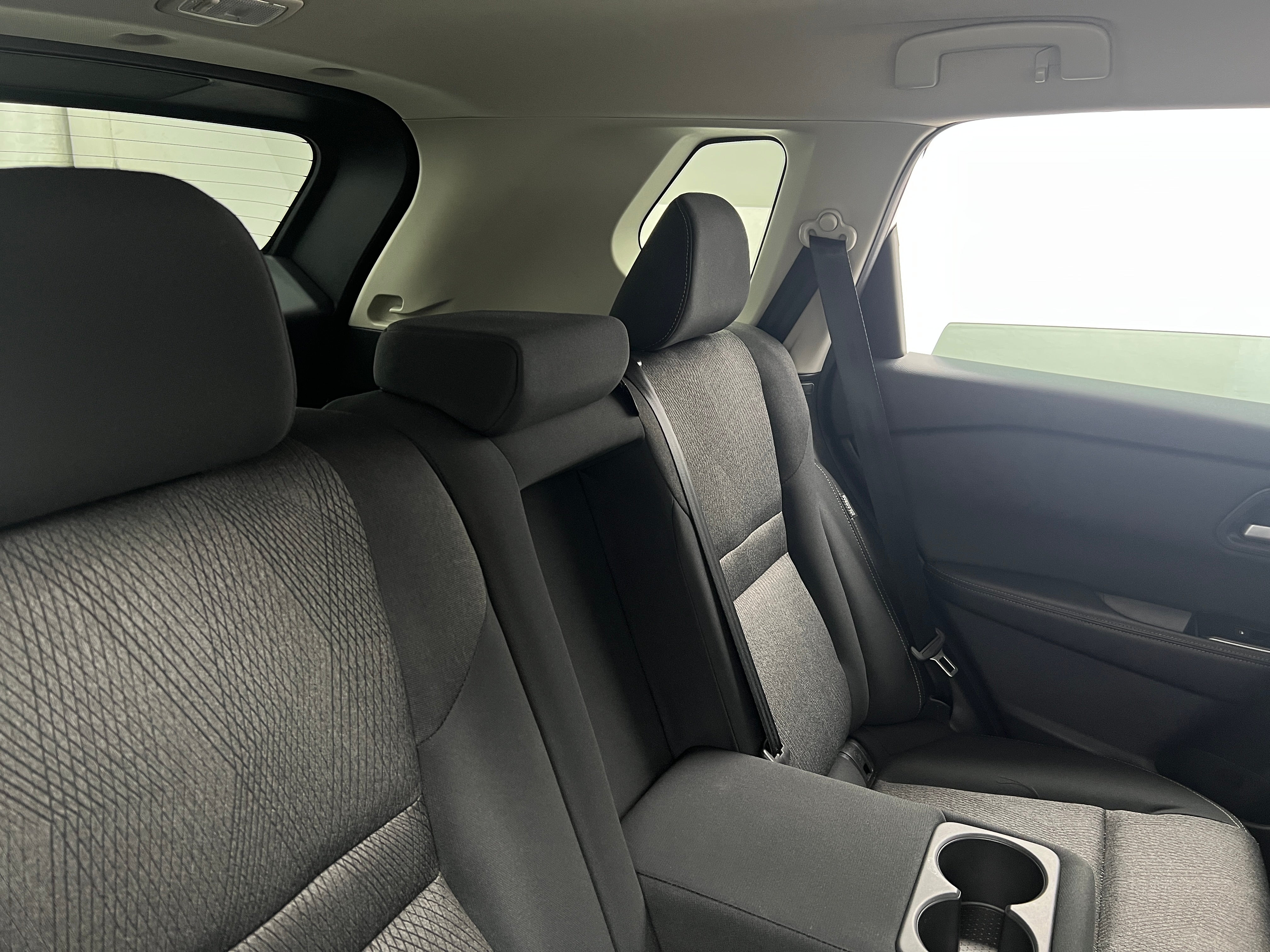2024 Nissan Rogue SV 6