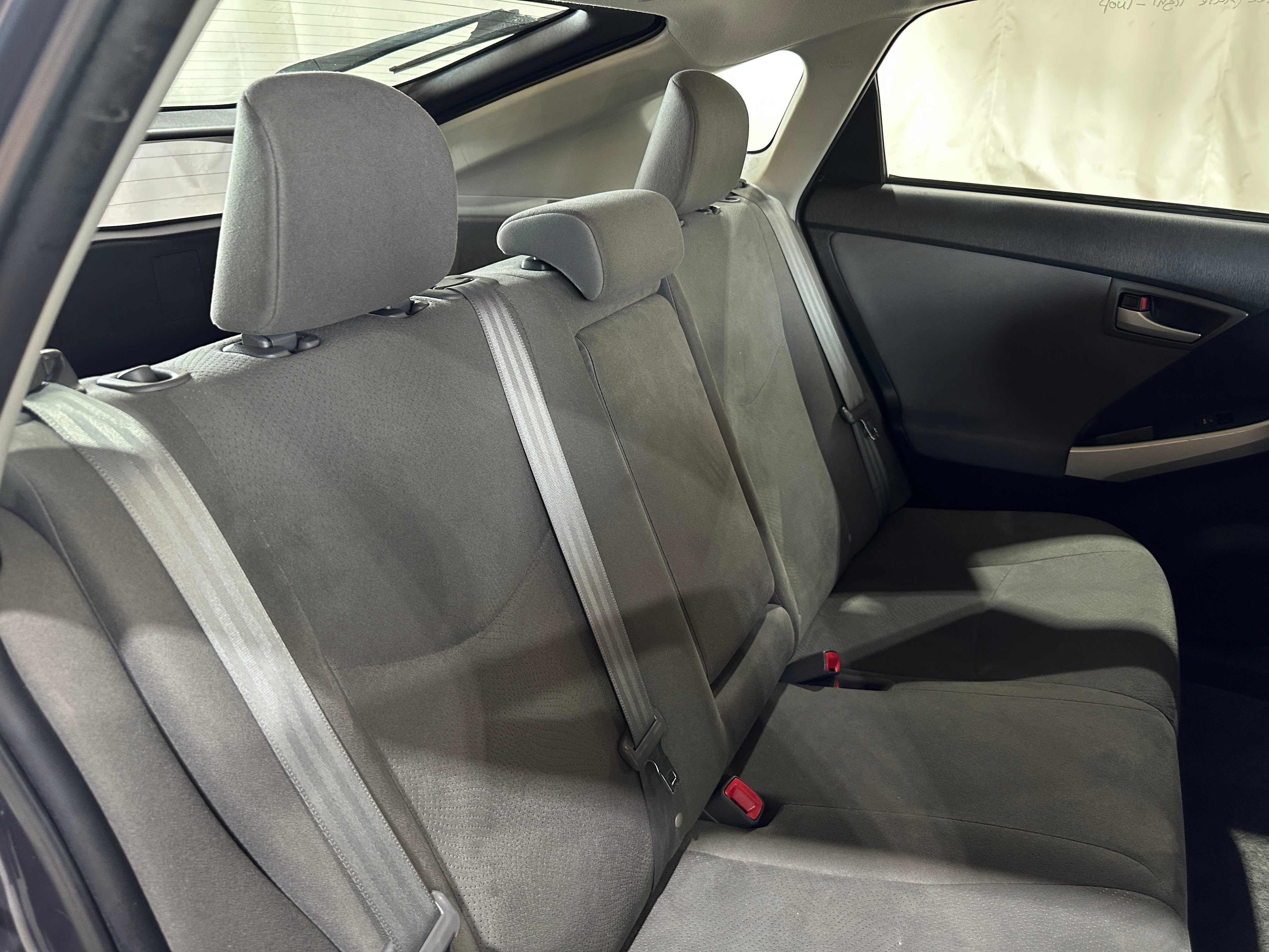 2015 Toyota Prius Plug-in 6