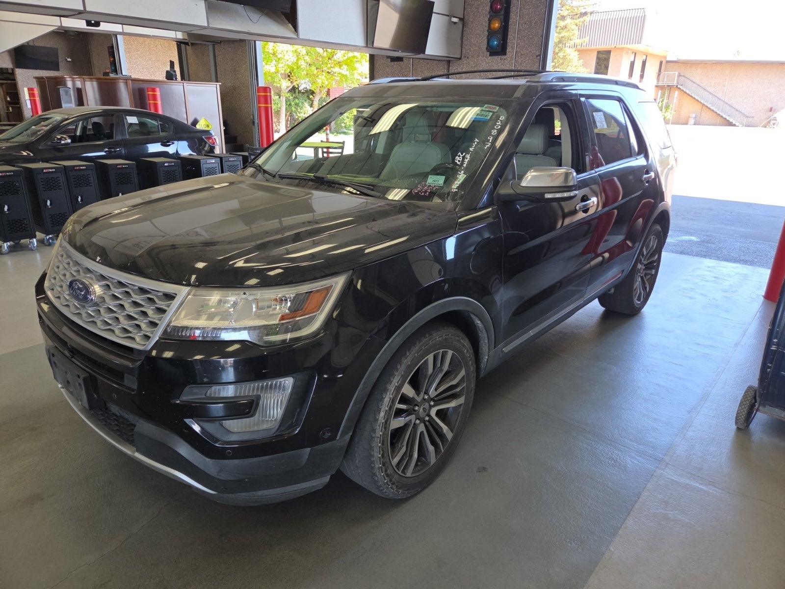 2017 Ford Explorer Platinum