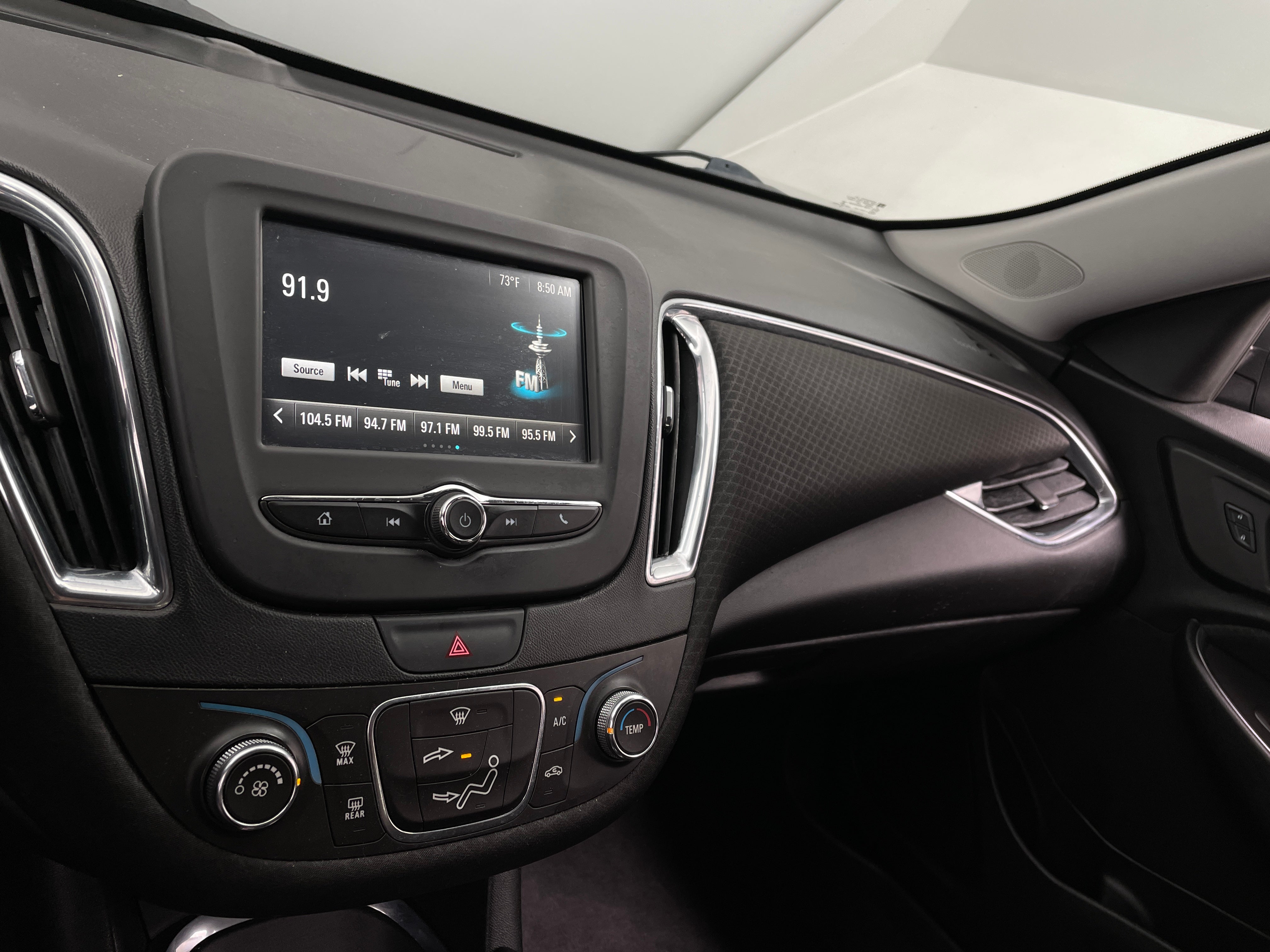 2017 Chevrolet Malibu LT 4