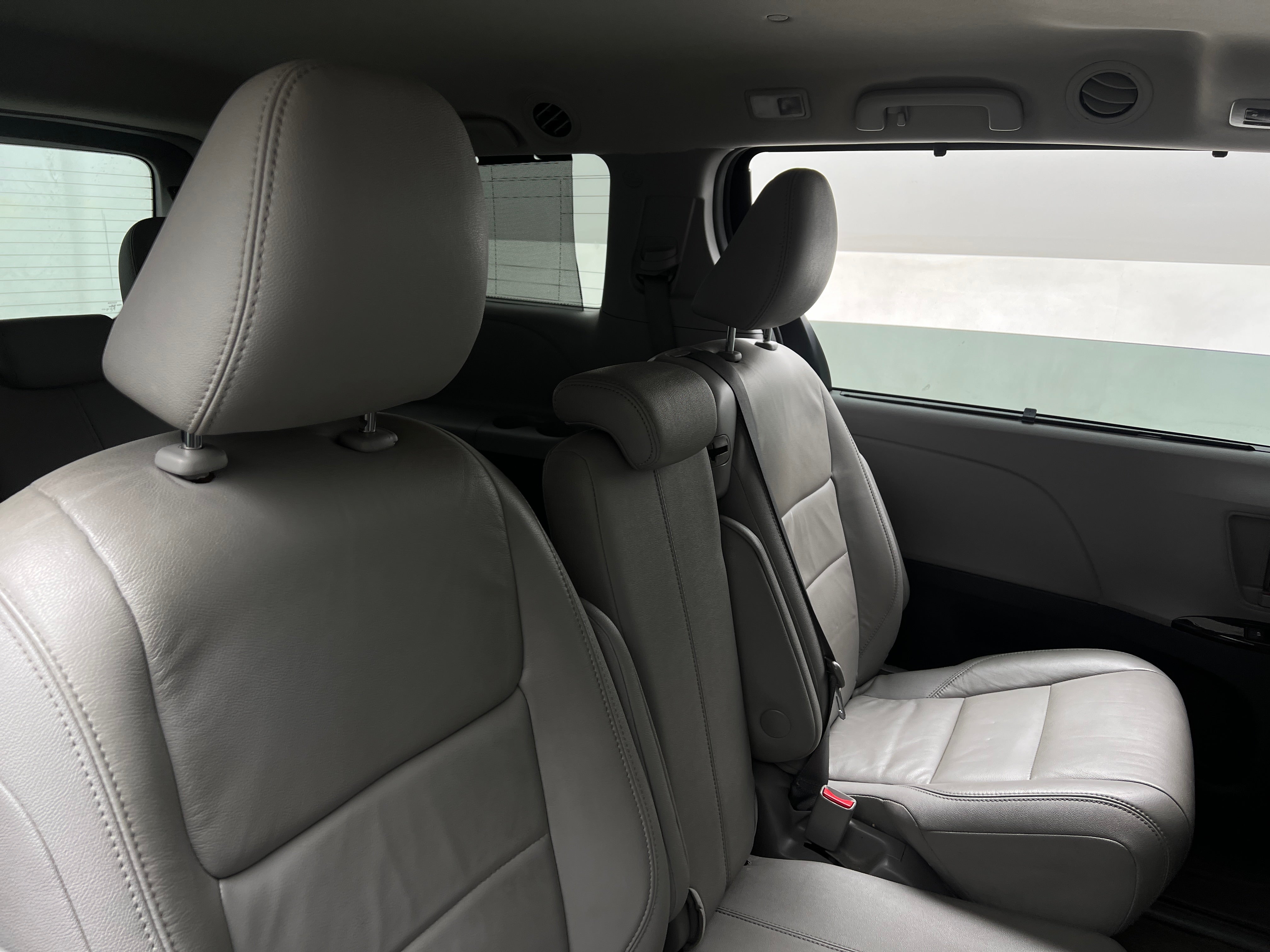 2018 Toyota Sienna XLE 5