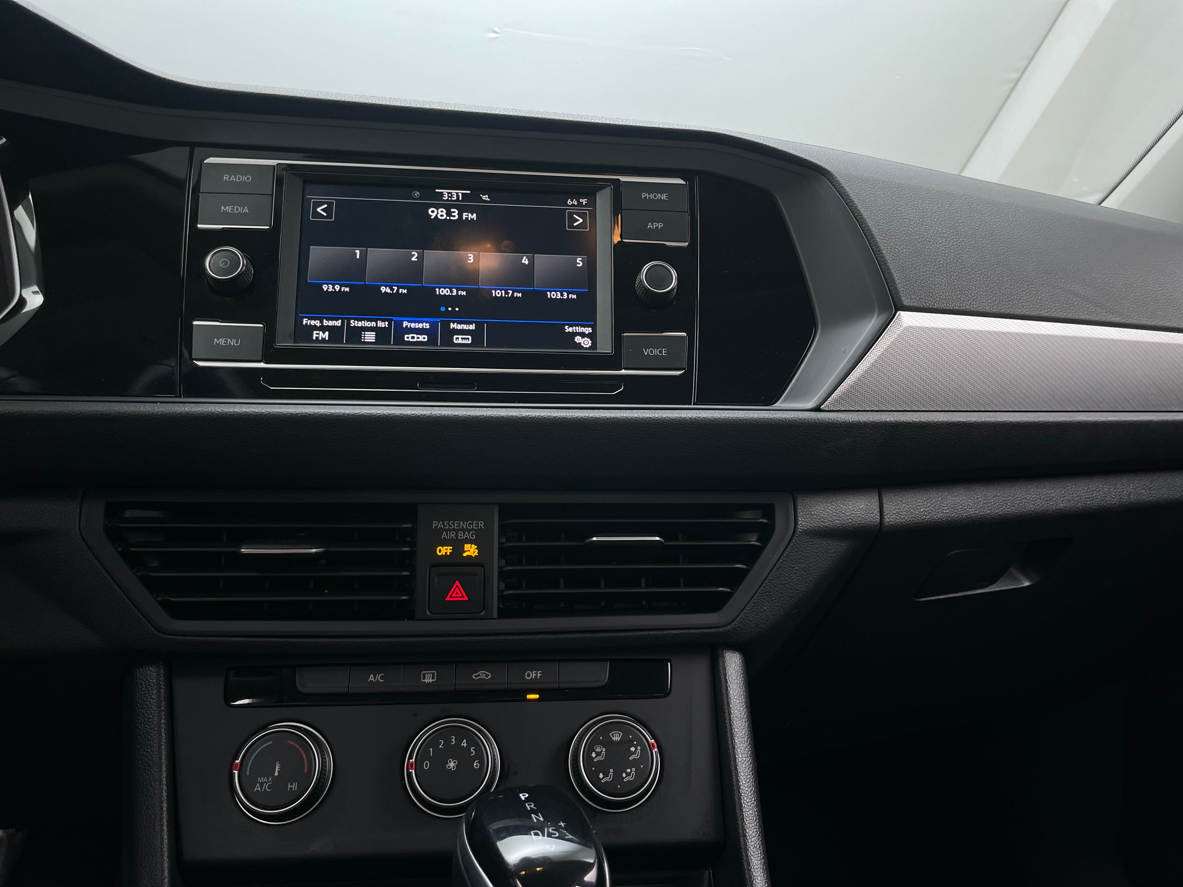 2024 Volkswagen Jetta S 4