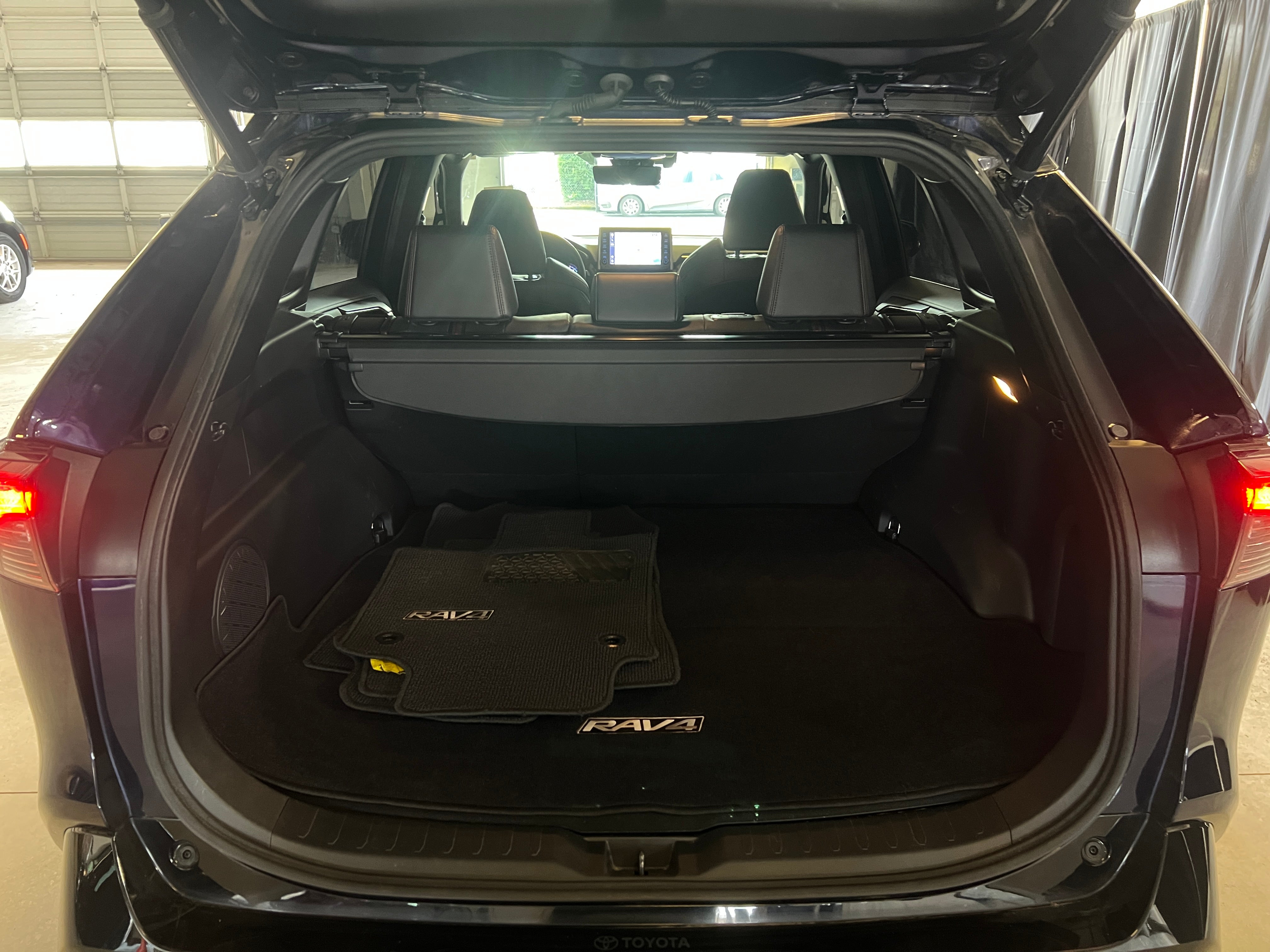 2021 Toyota RAV4 Prime XSE 6