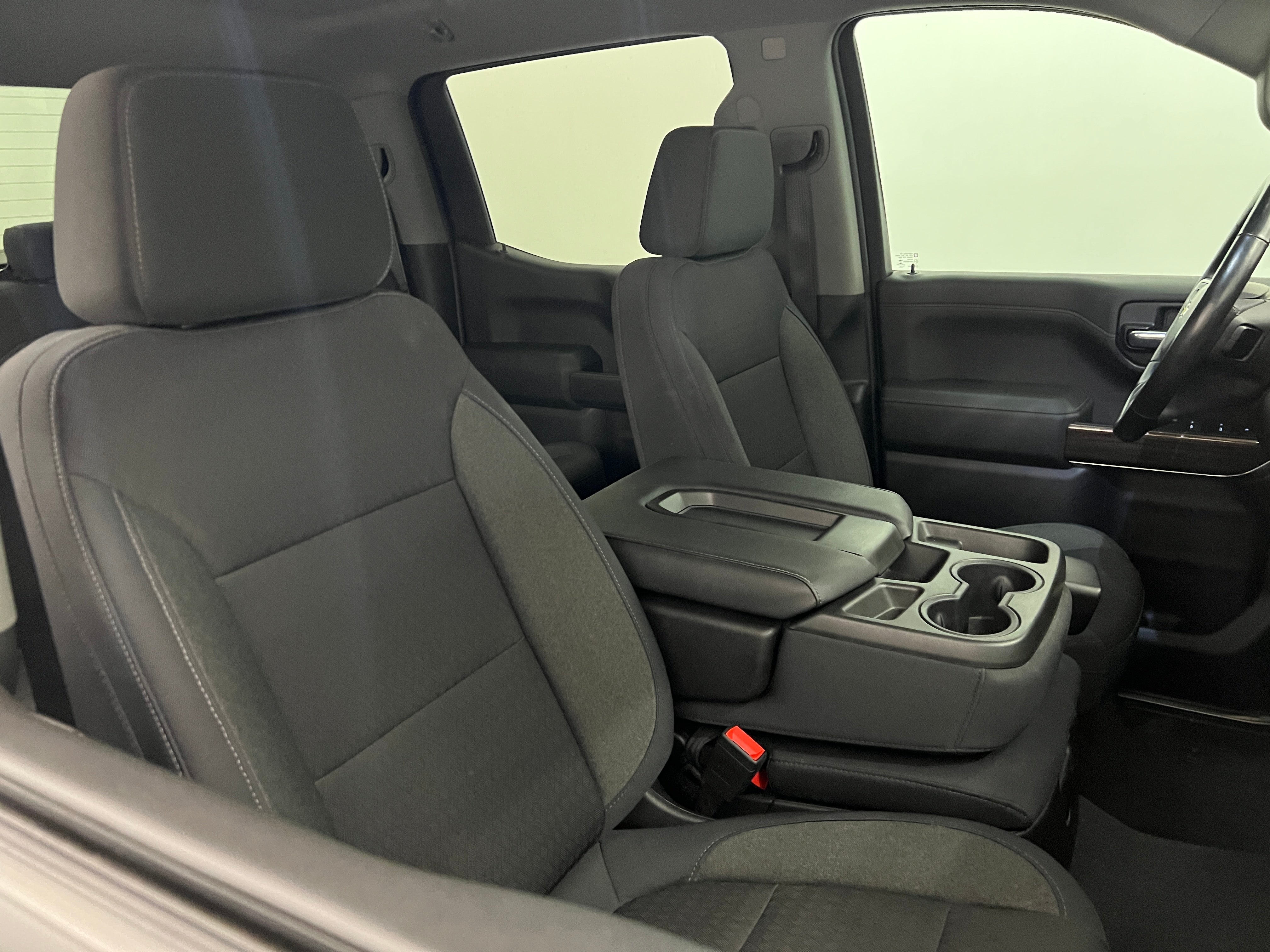 2019 Chevrolet Silverado 1500 LT 2