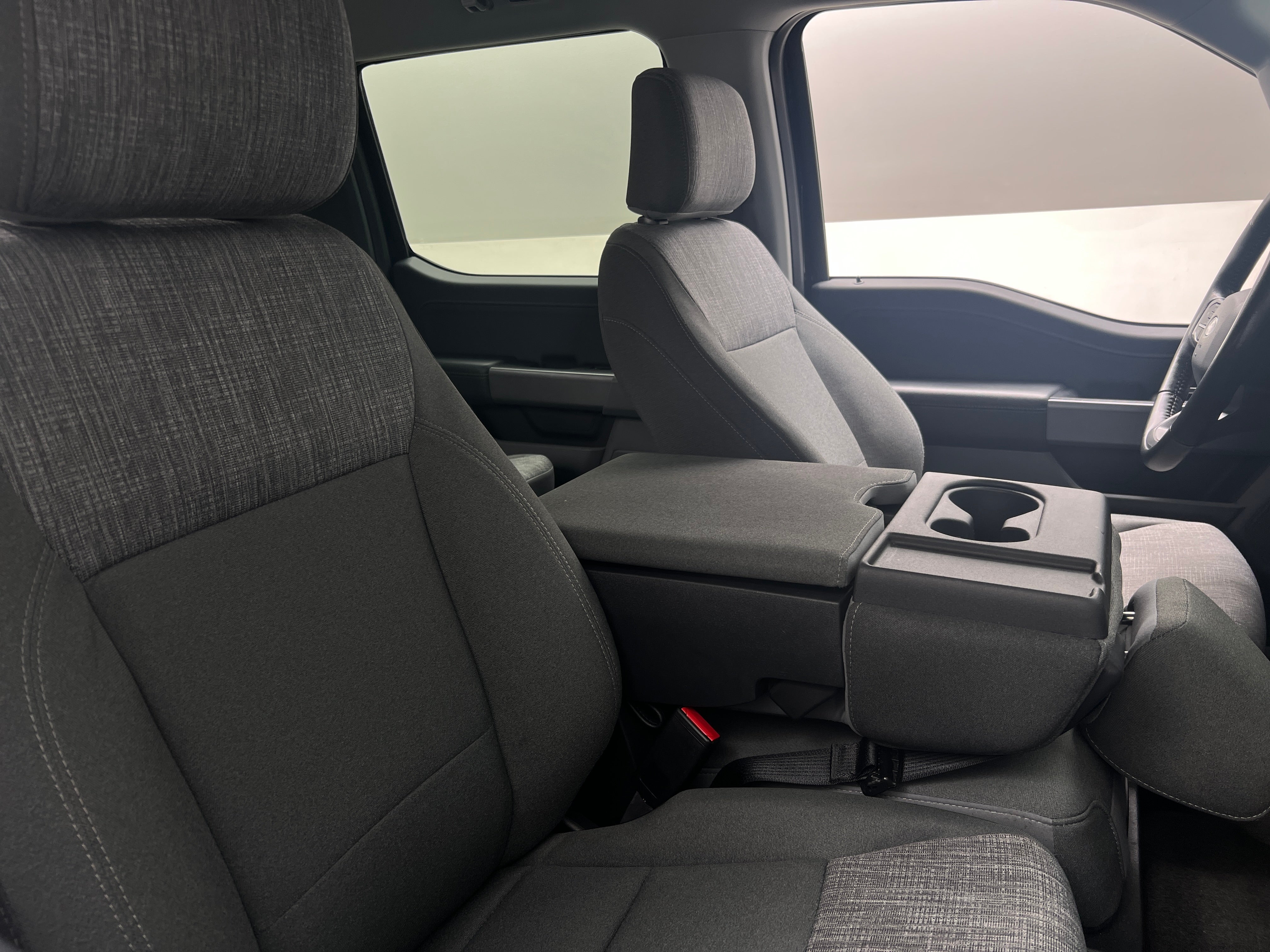 2022 Ford Econoline E-150 2