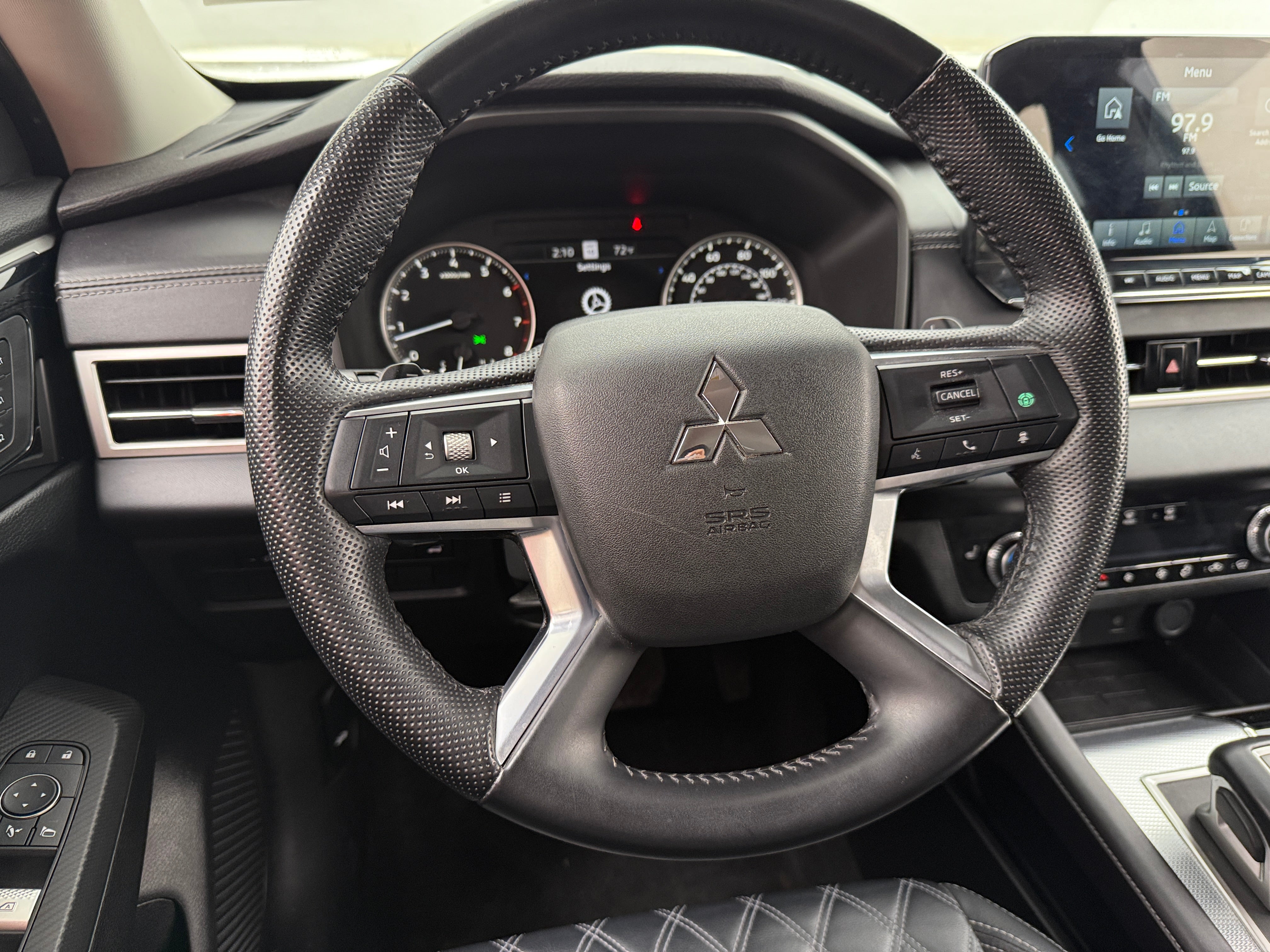2022 Mitsubishi Outlander SEL 4