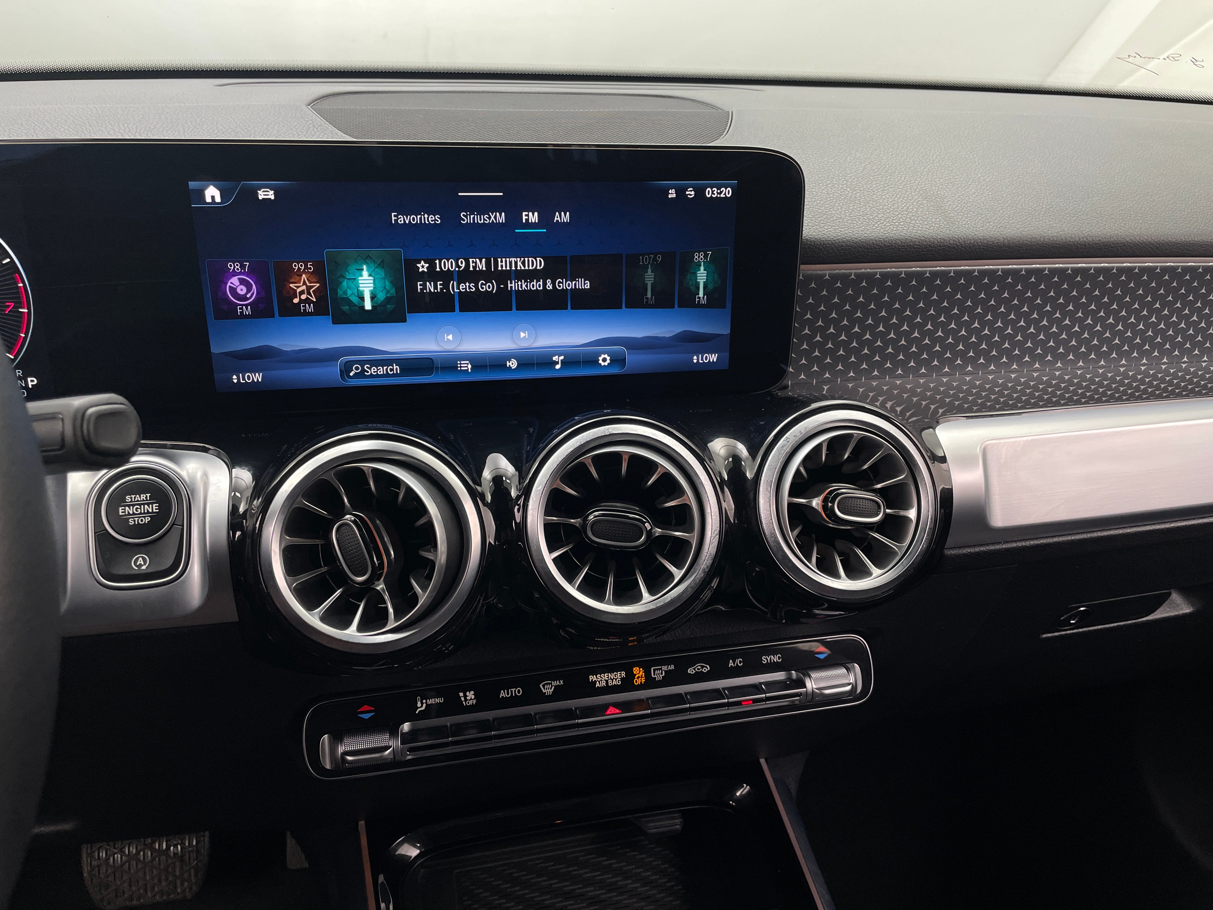 2024 Mercedes-Benz GLB 250 4