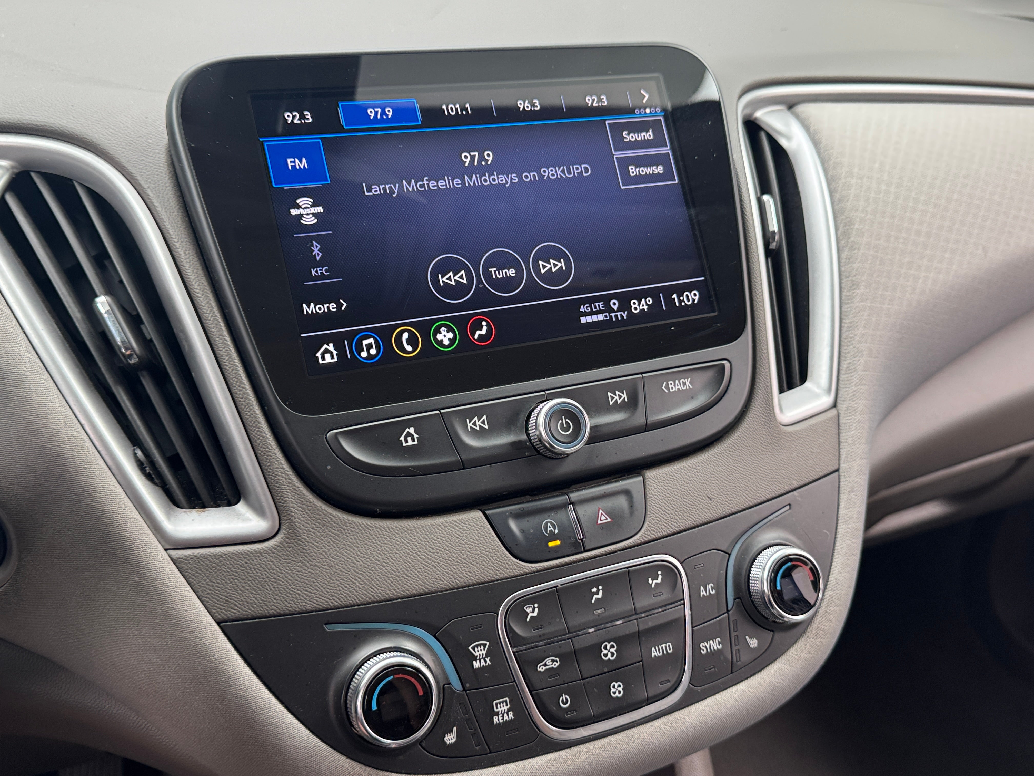 2022 Chevrolet Malibu LT 4