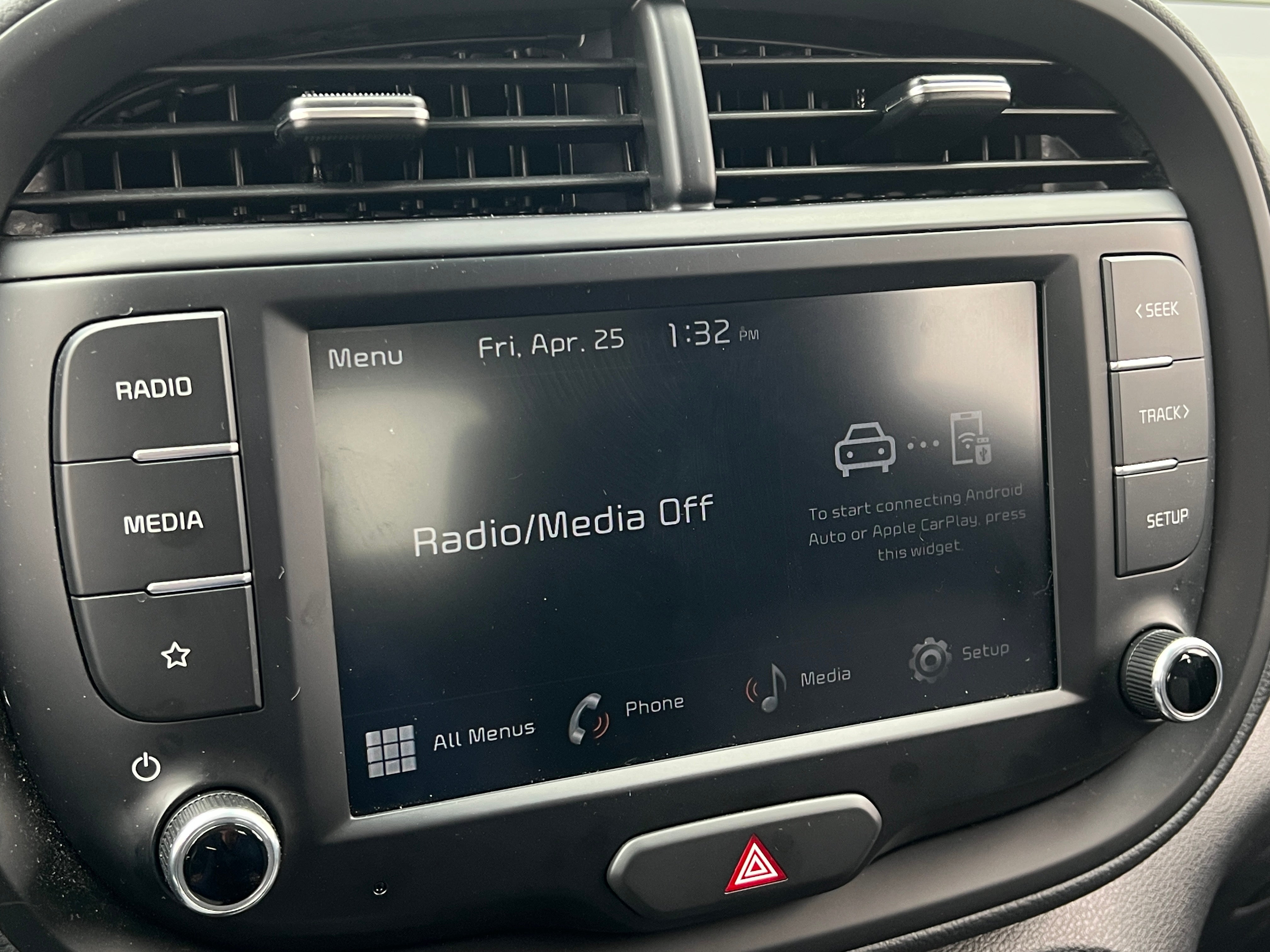 2024 Kia Soul LX 4