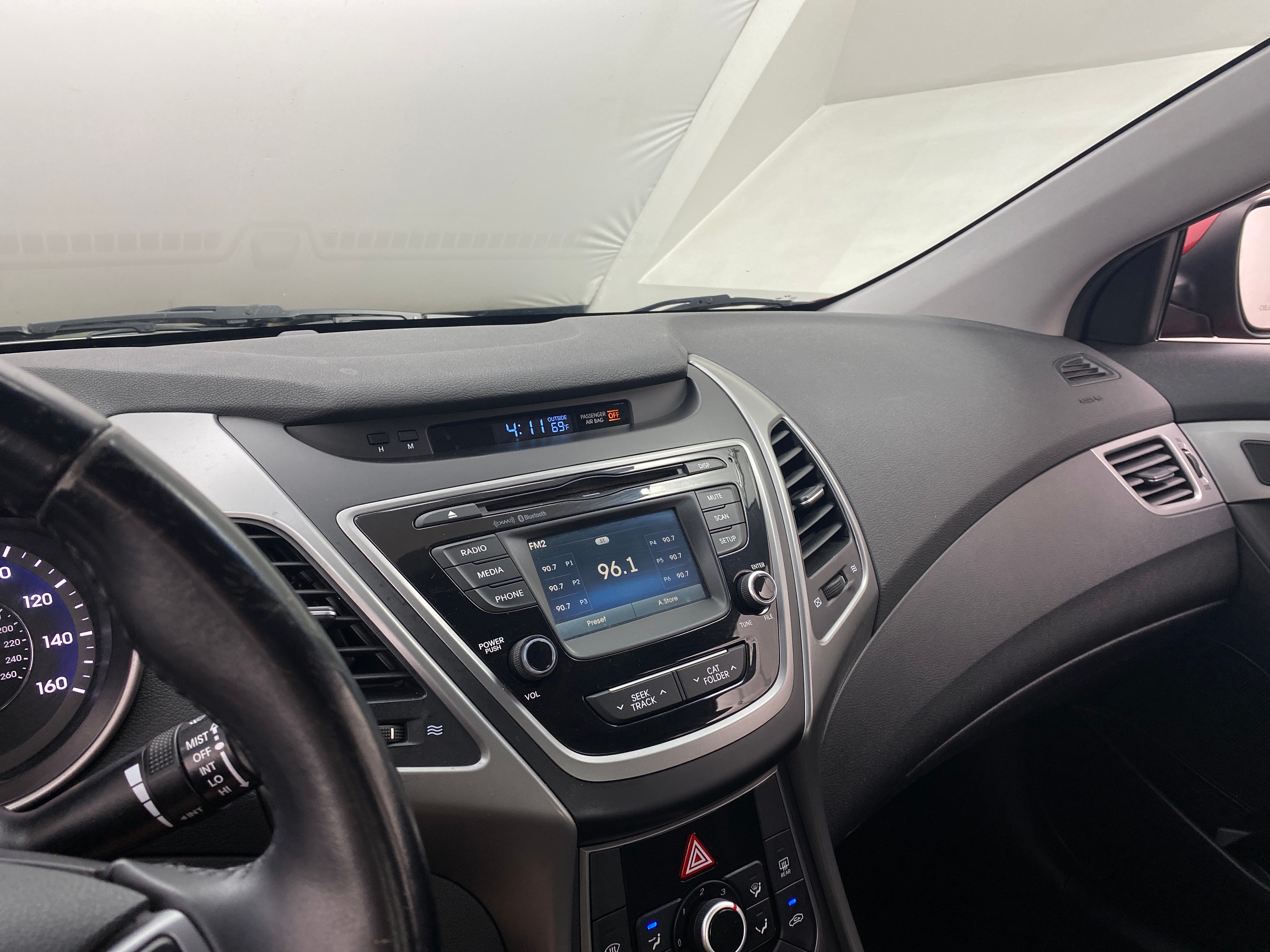 2015 Hyundai Elantra Limited Edition 3