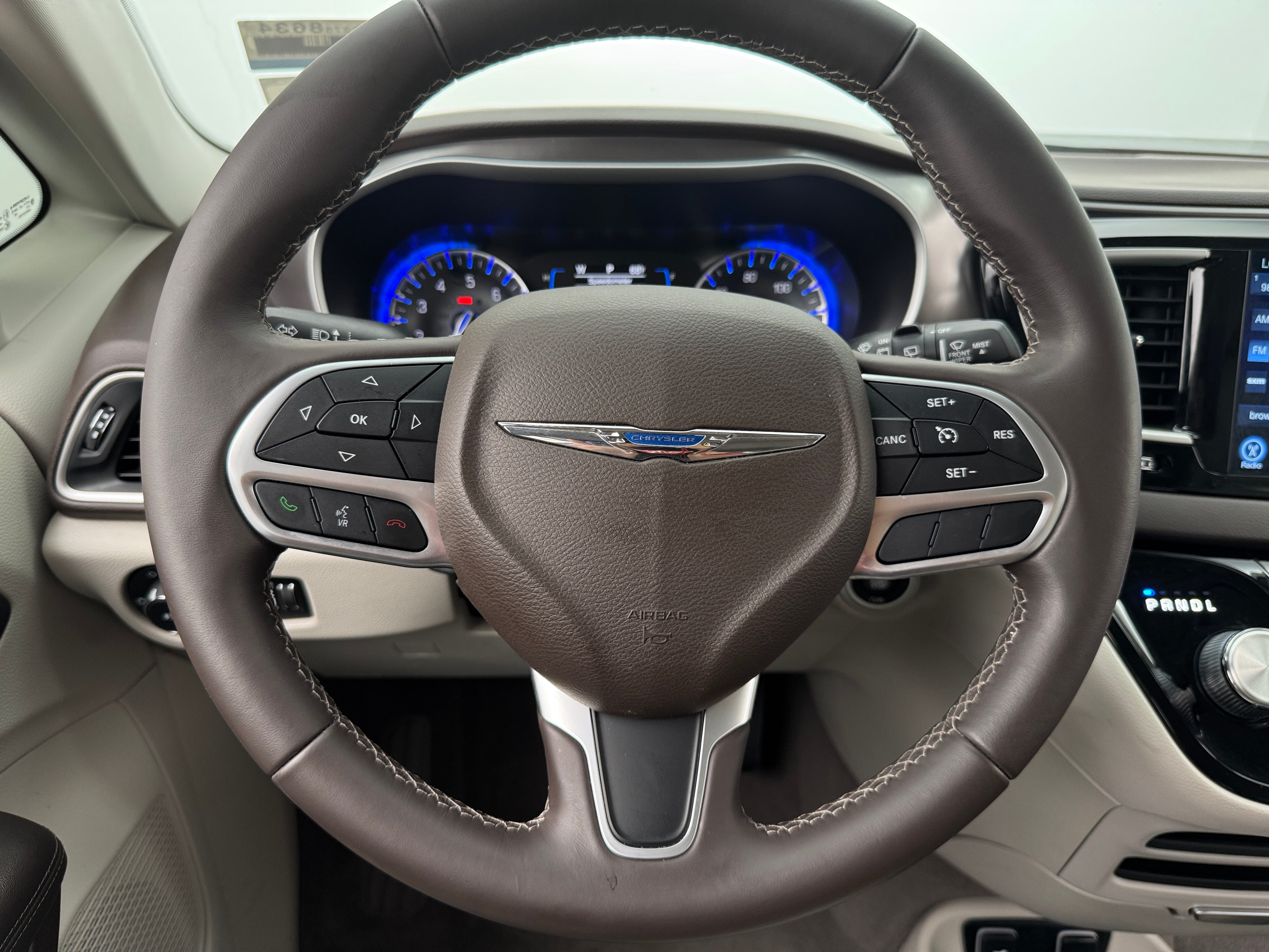 2017 Chrysler Pacifica Touring L 4