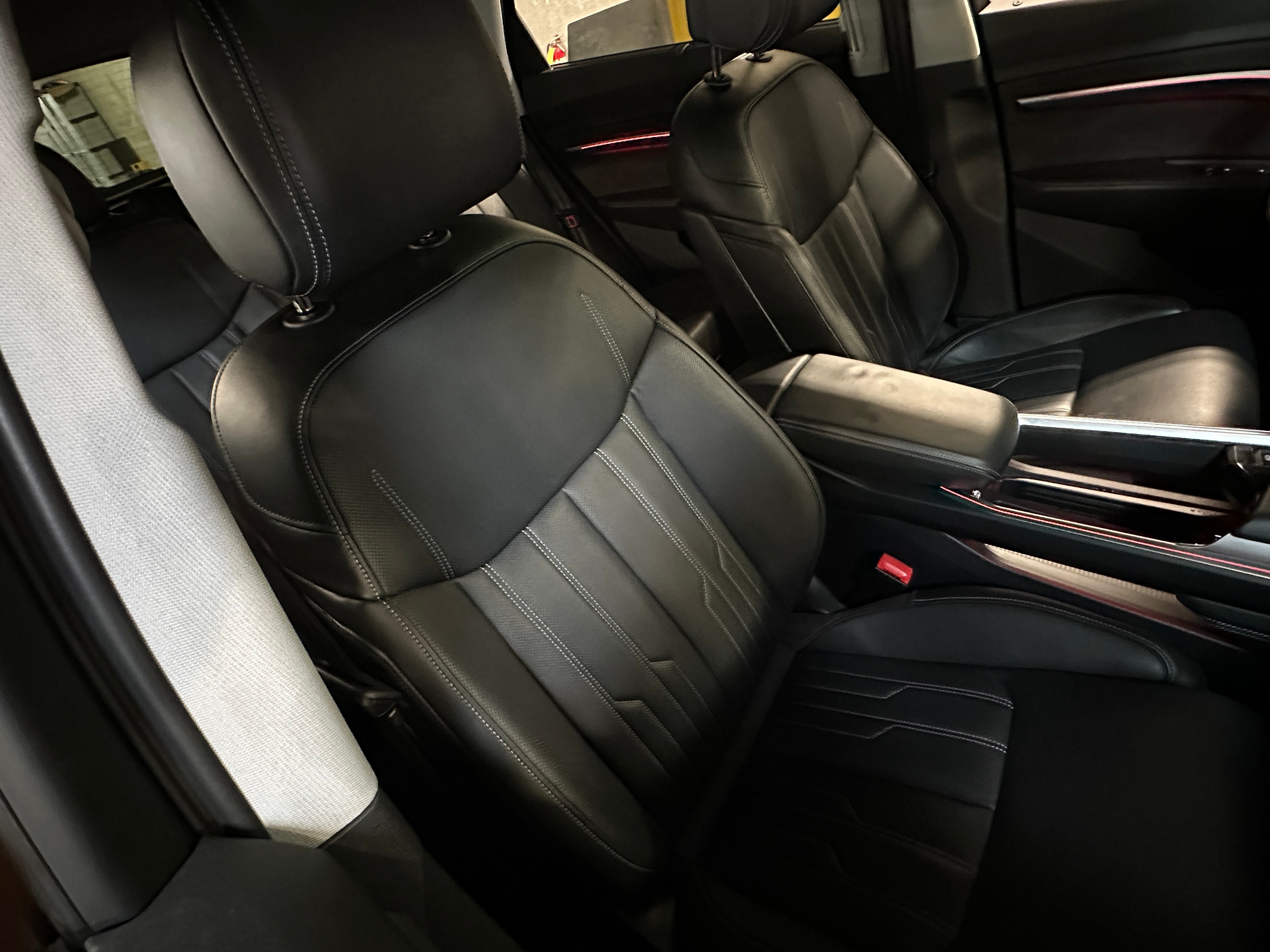 2019 Audi e-tron Prestige 2