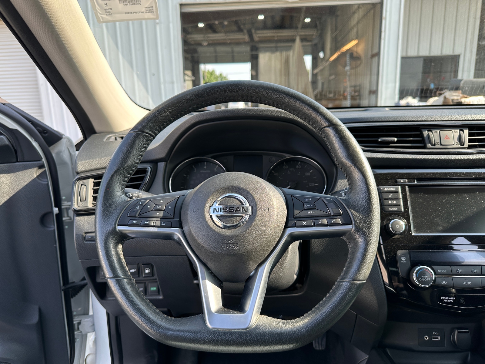 Thumbnail: 2018 Nissan Rogue - 5