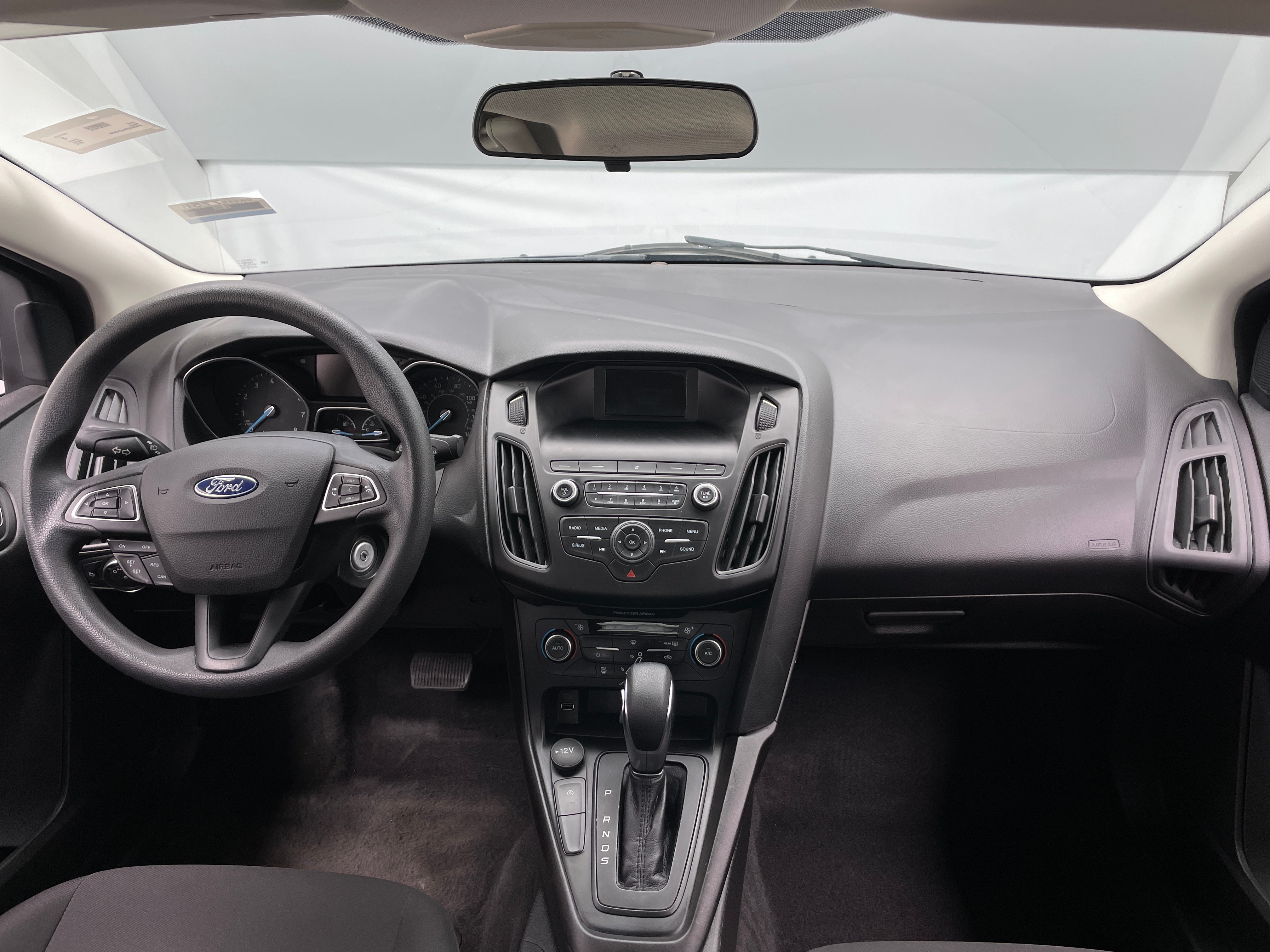 2018 Ford Focus SE 3