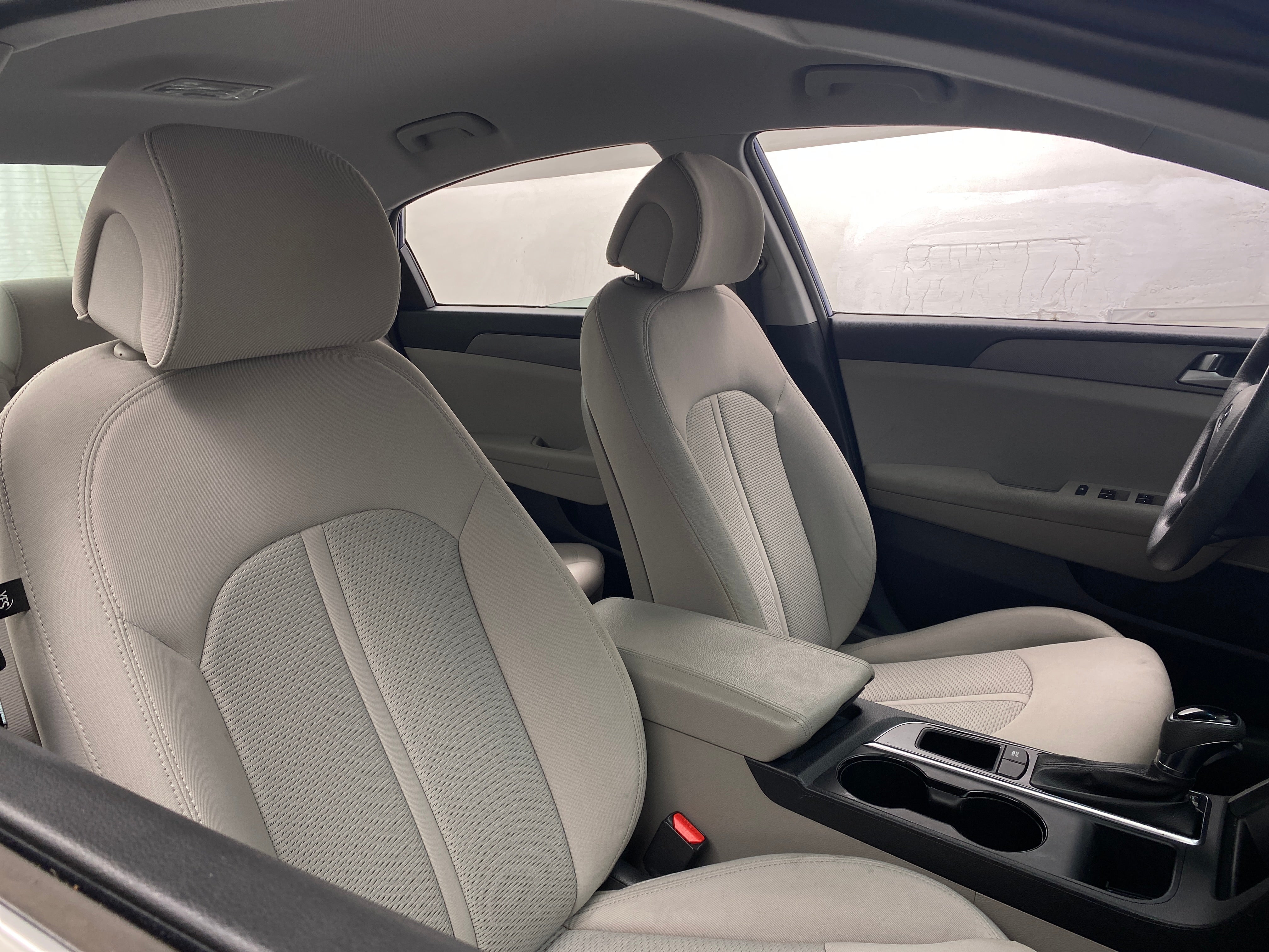 2016 Hyundai Sonata SE 2