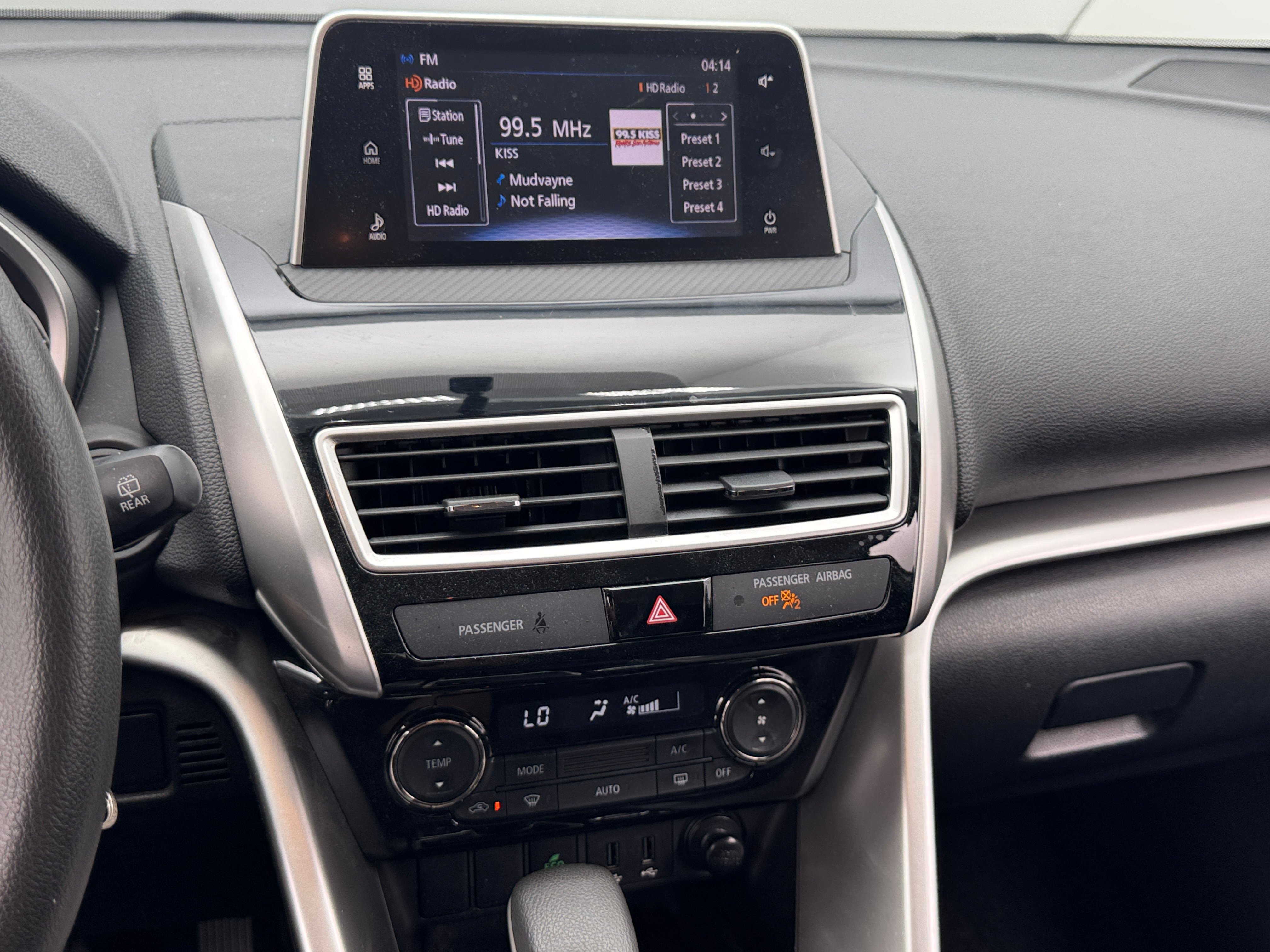 2018 Mitsubishi Eclipse Cross LE 4