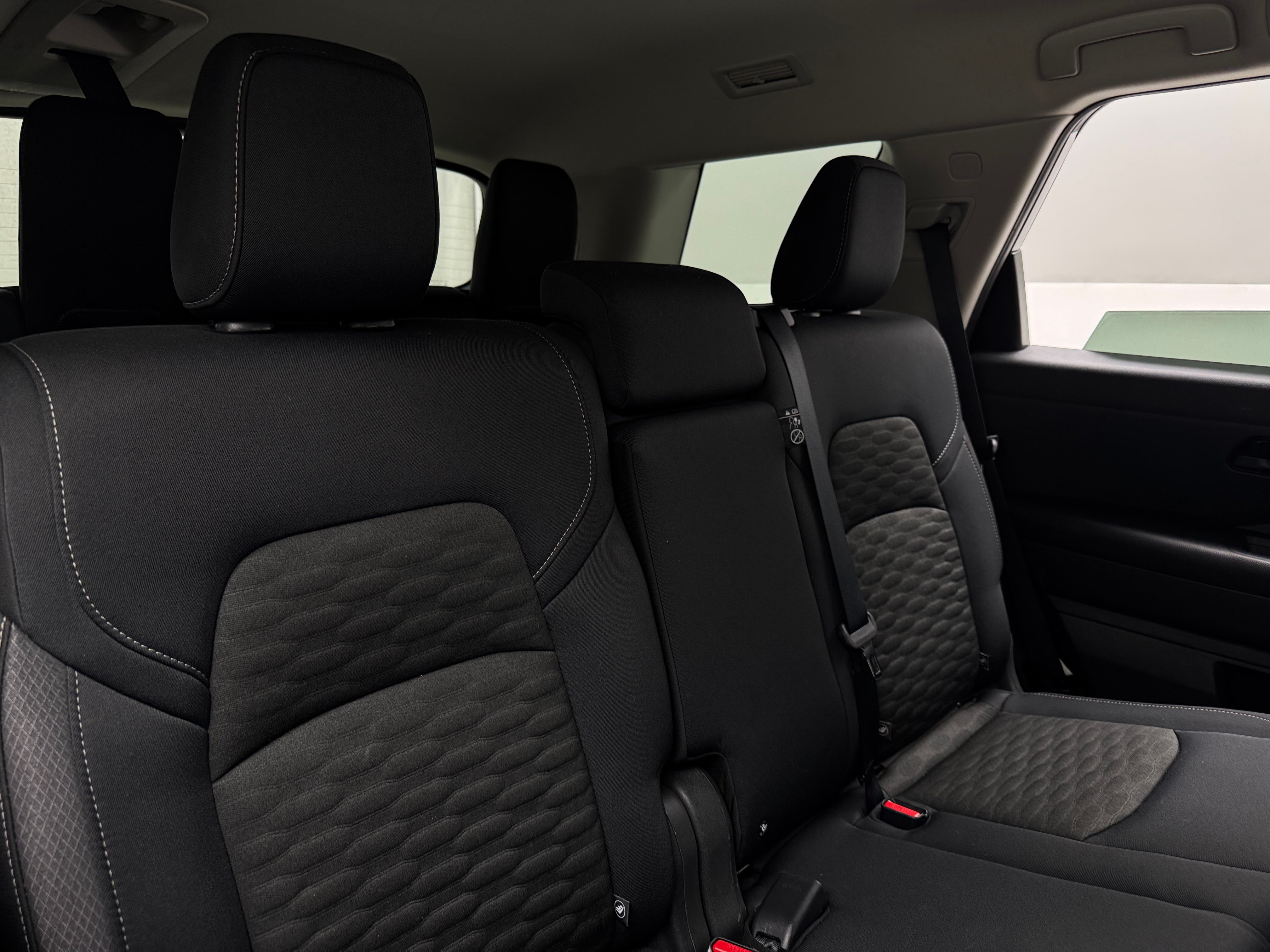 2024 Nissan Pathfinder S 6