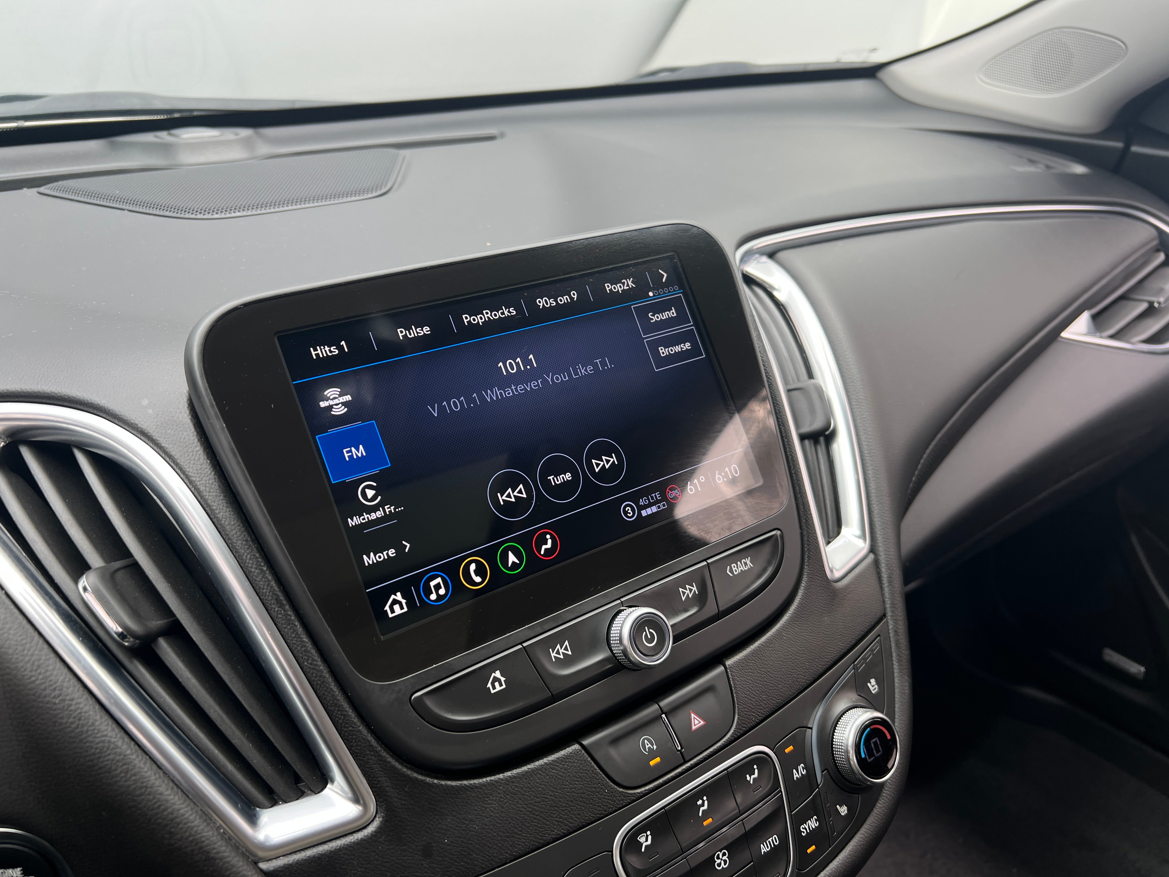 2024 Chevrolet Malibu LT 3