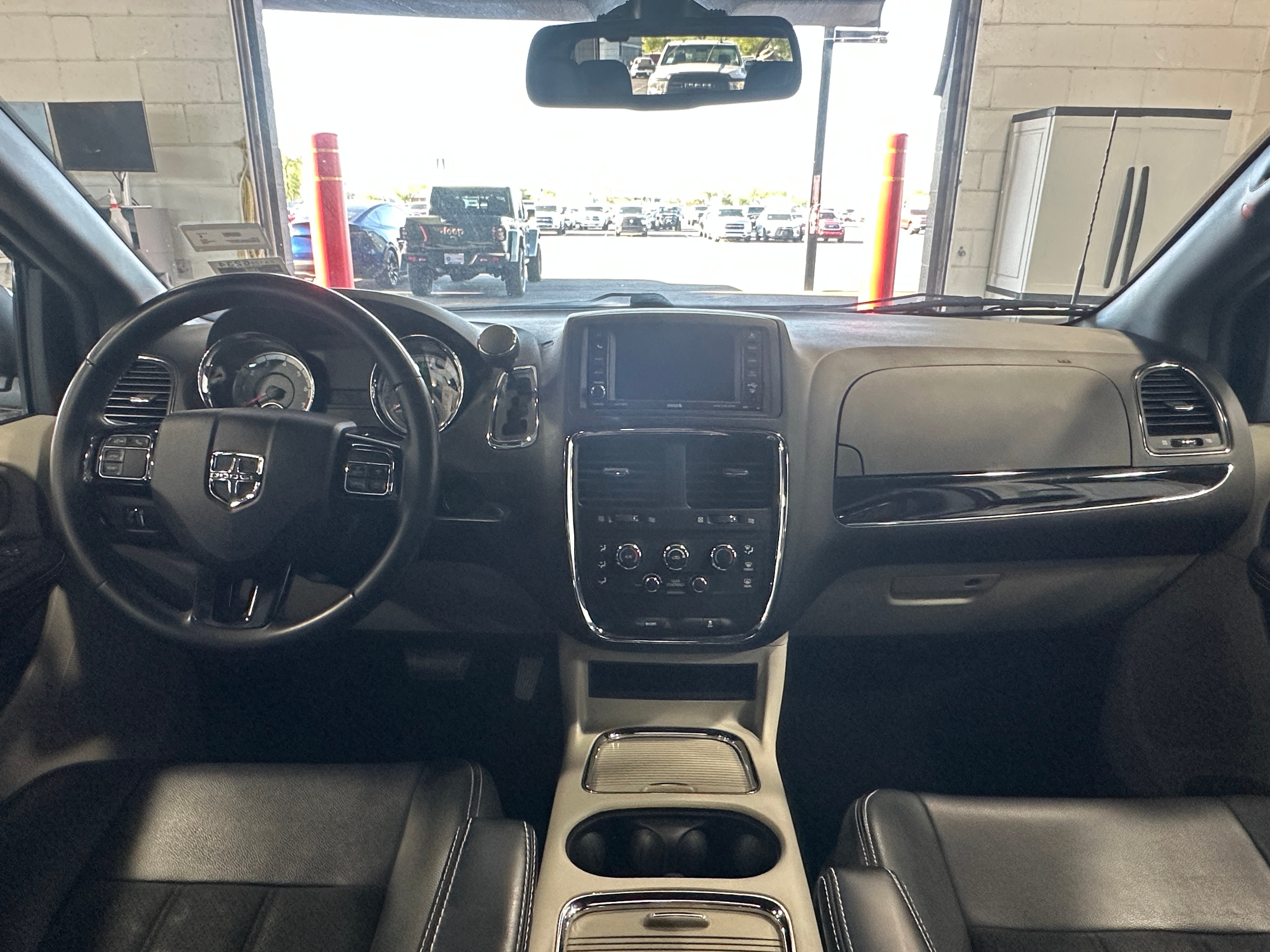2019 Dodge Grand Caravan SXT 2