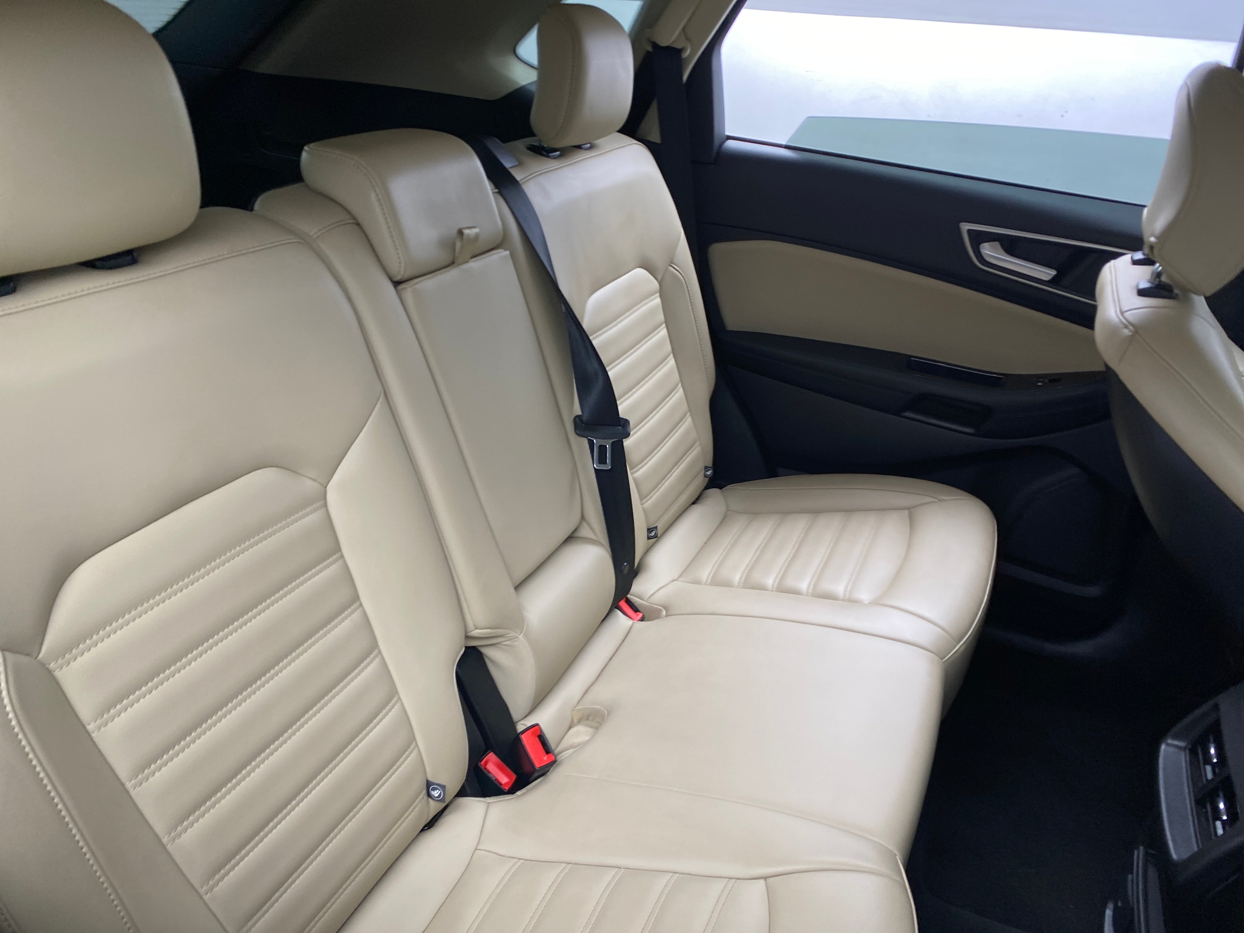2019 Ford Edge SEL 6