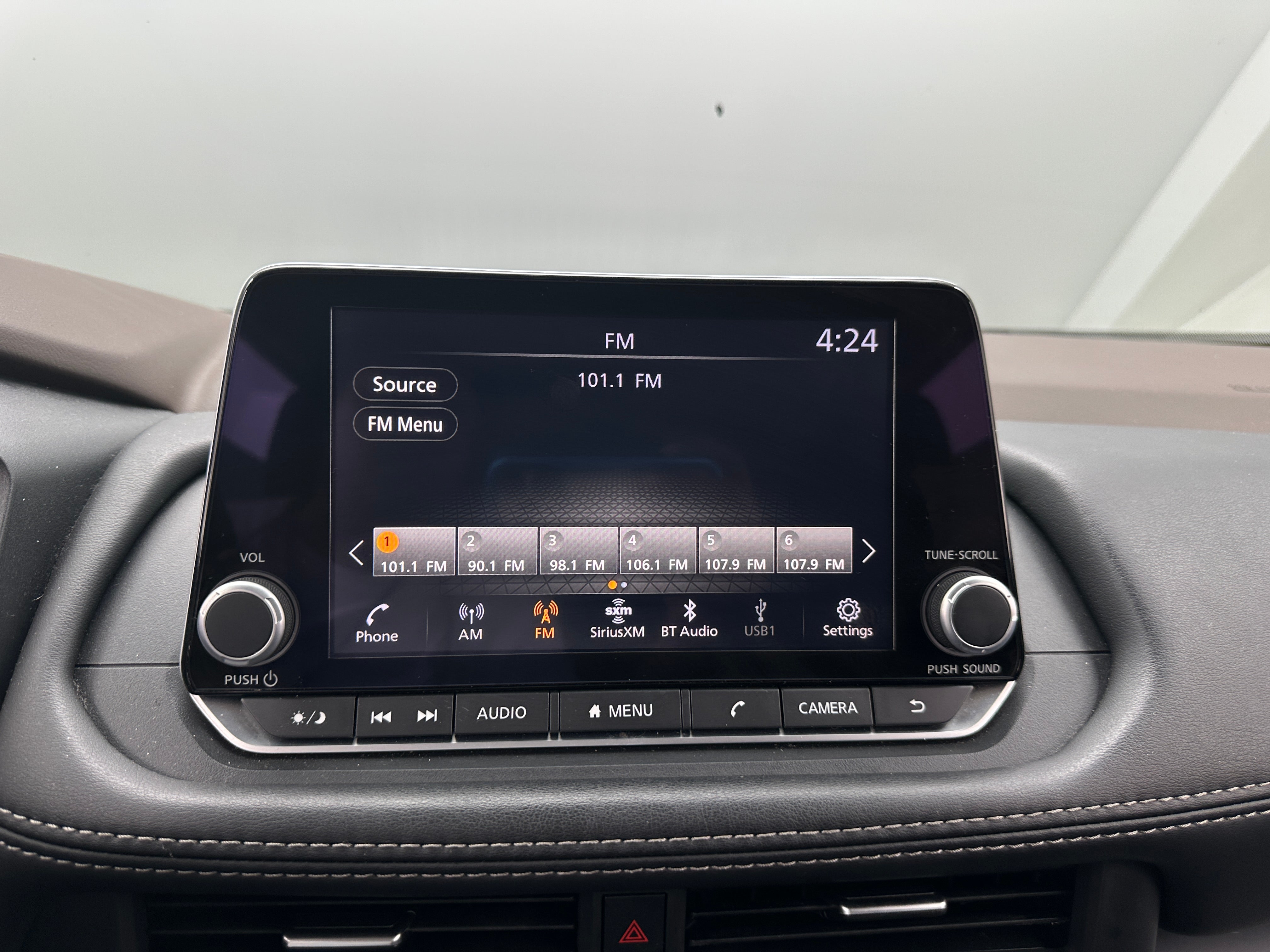 2023 Nissan Rogue S 4