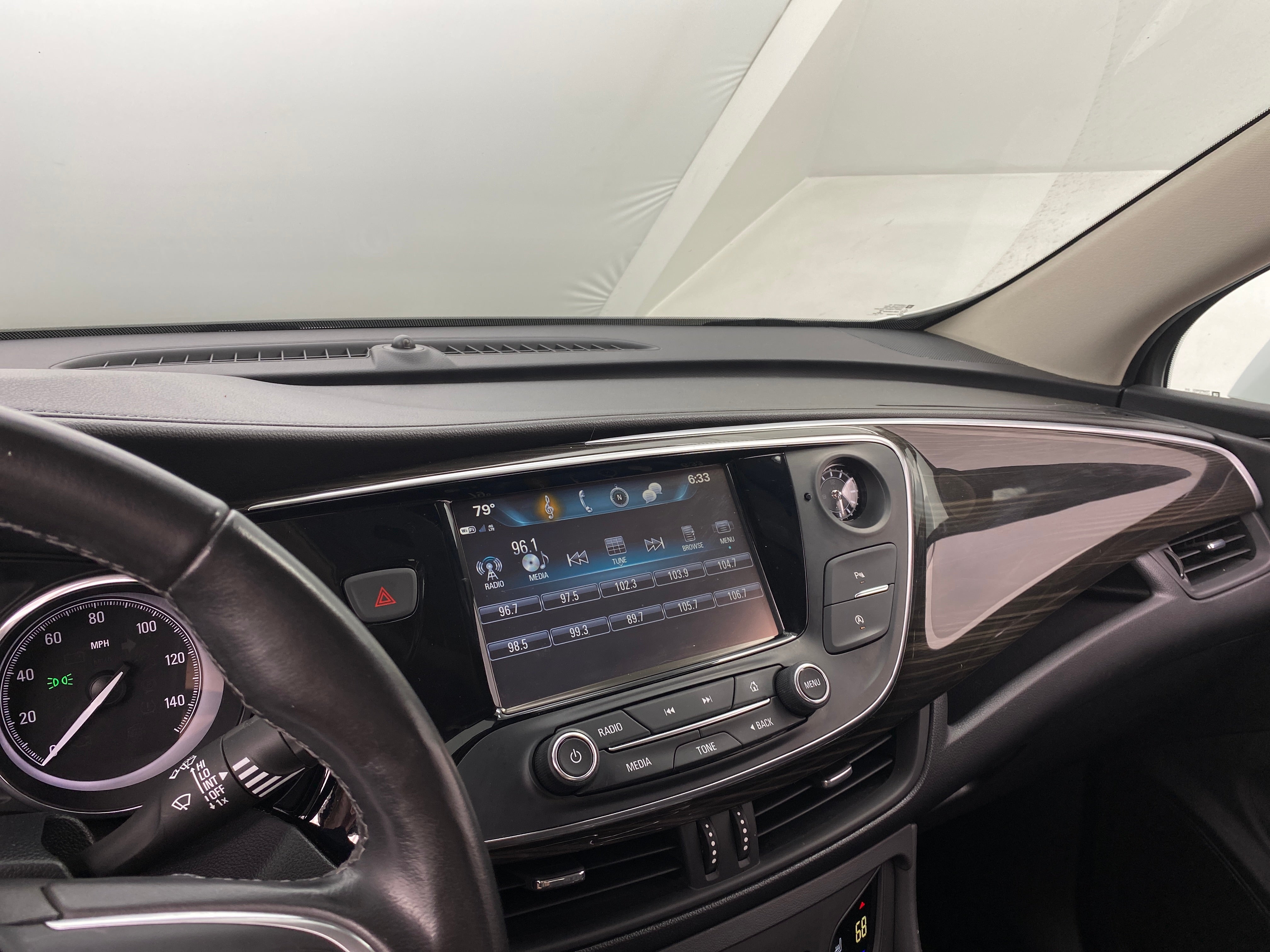 2019 Buick Envision Essence 4