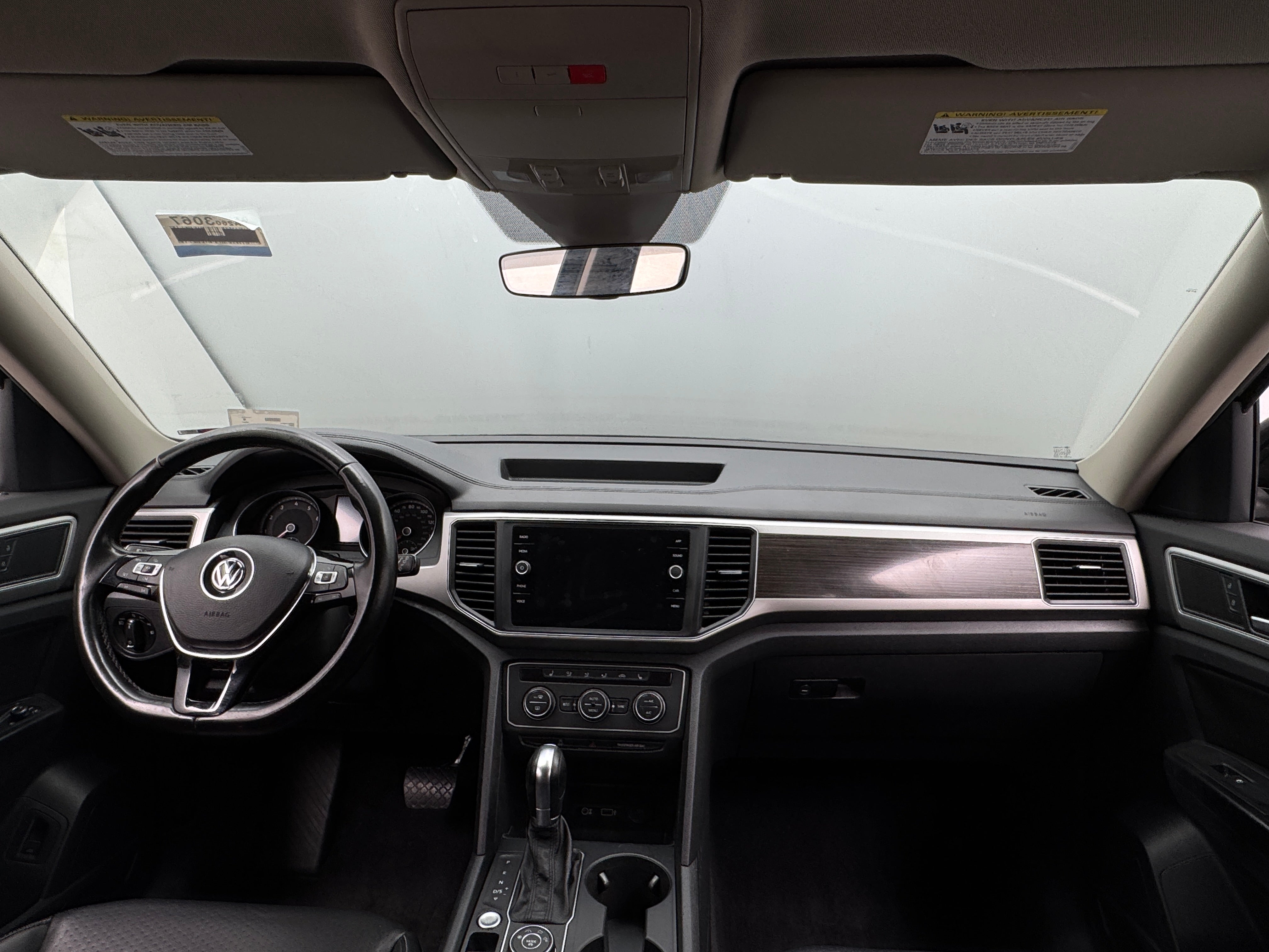 2018 Volkswagen Atlas SE 2