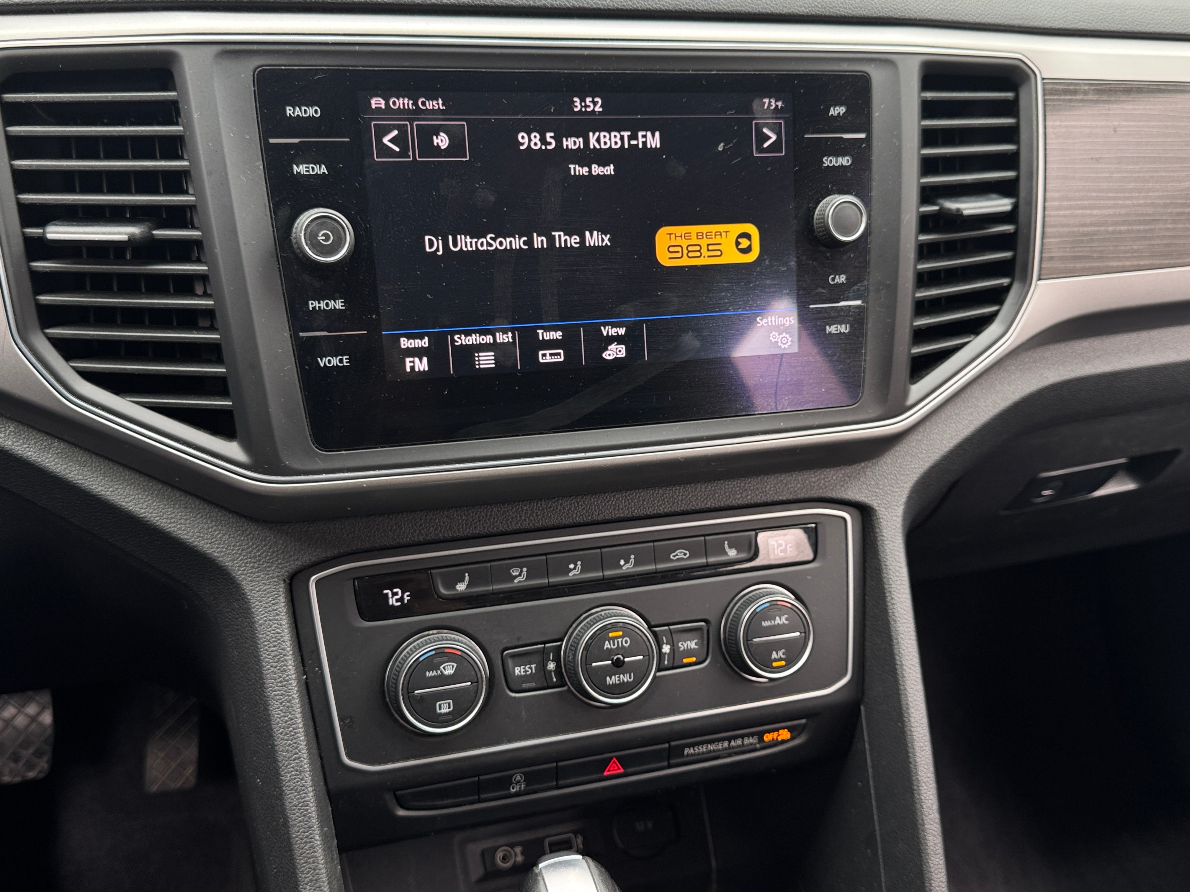 2018 Volkswagen Atlas SE 3